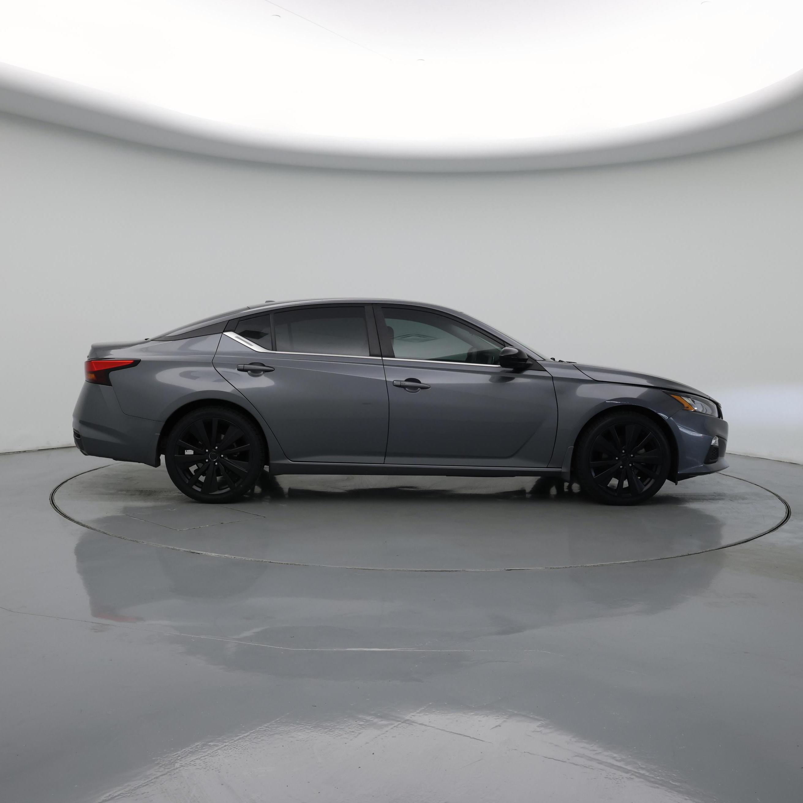 Thumbnail: 2021 Nissan Altima - 7
