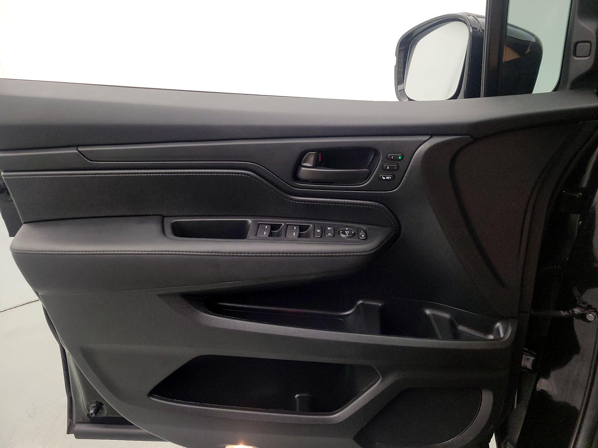 Thumbnail: 2025 Honda Odyssey - 12