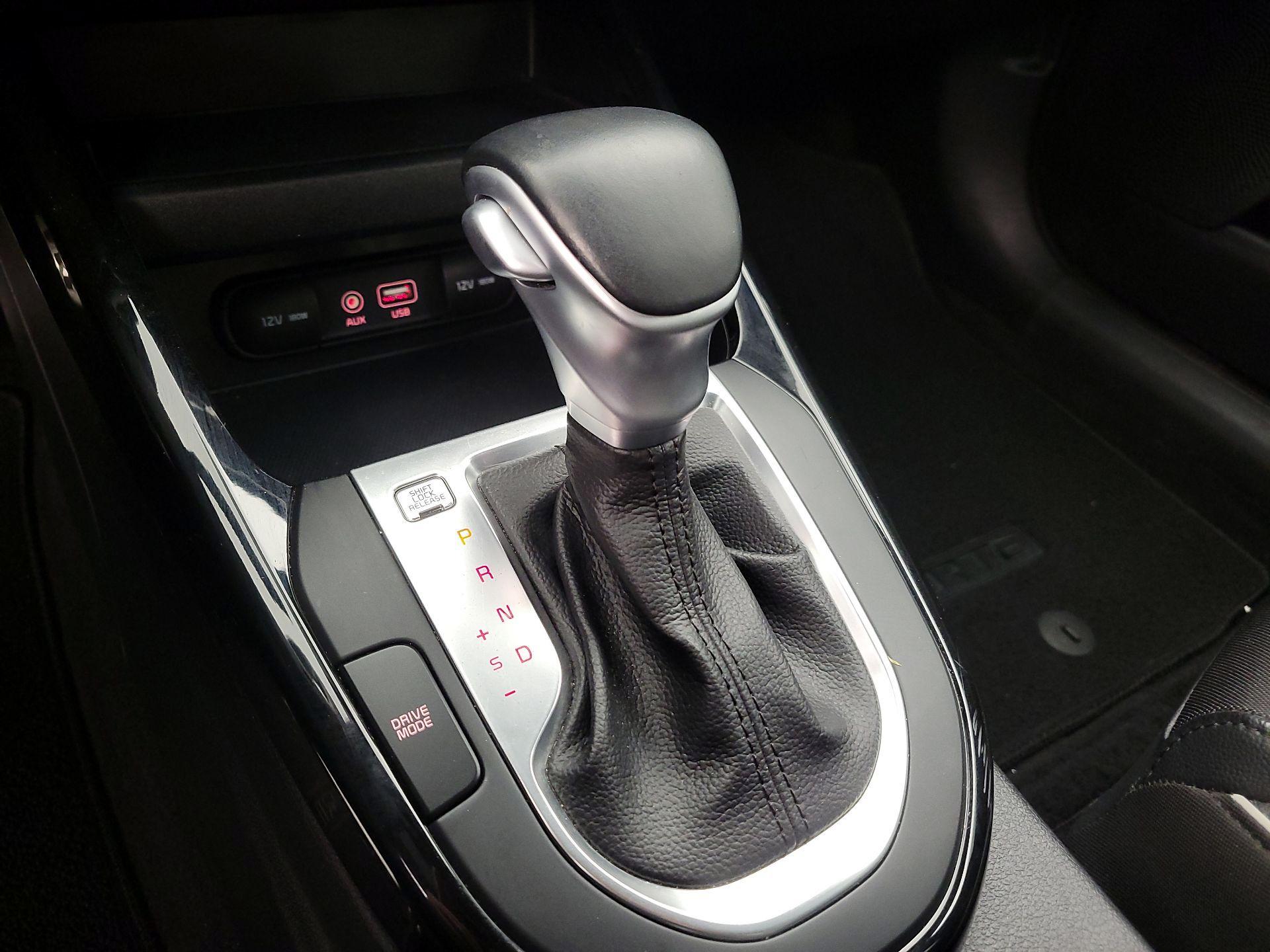 Thumbnail: 2021 Kia Forte - 17