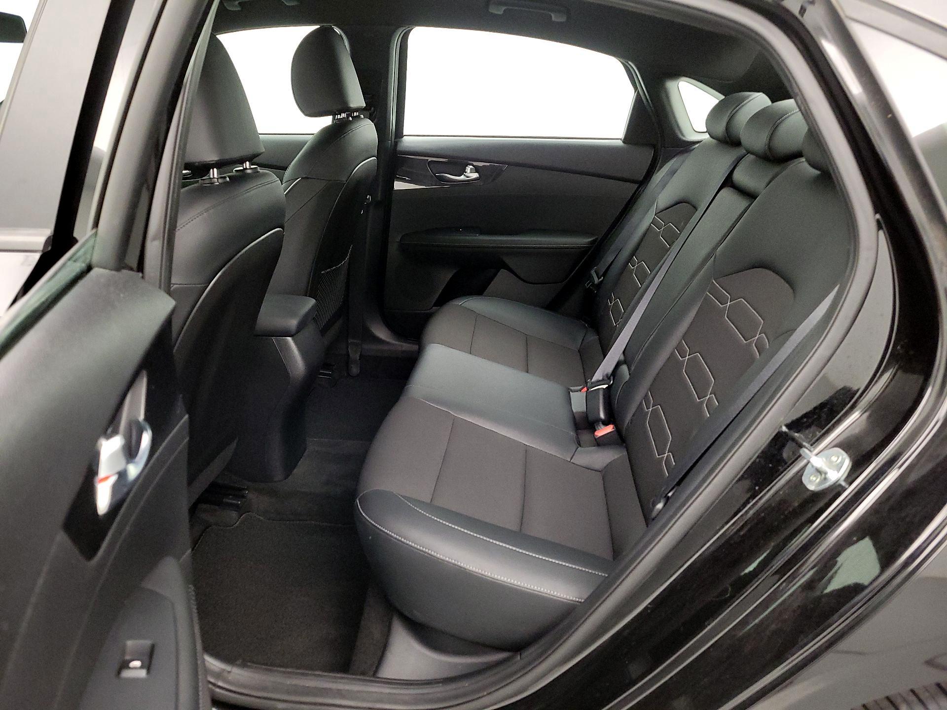 Thumbnail: 2021 Kia Forte - 19