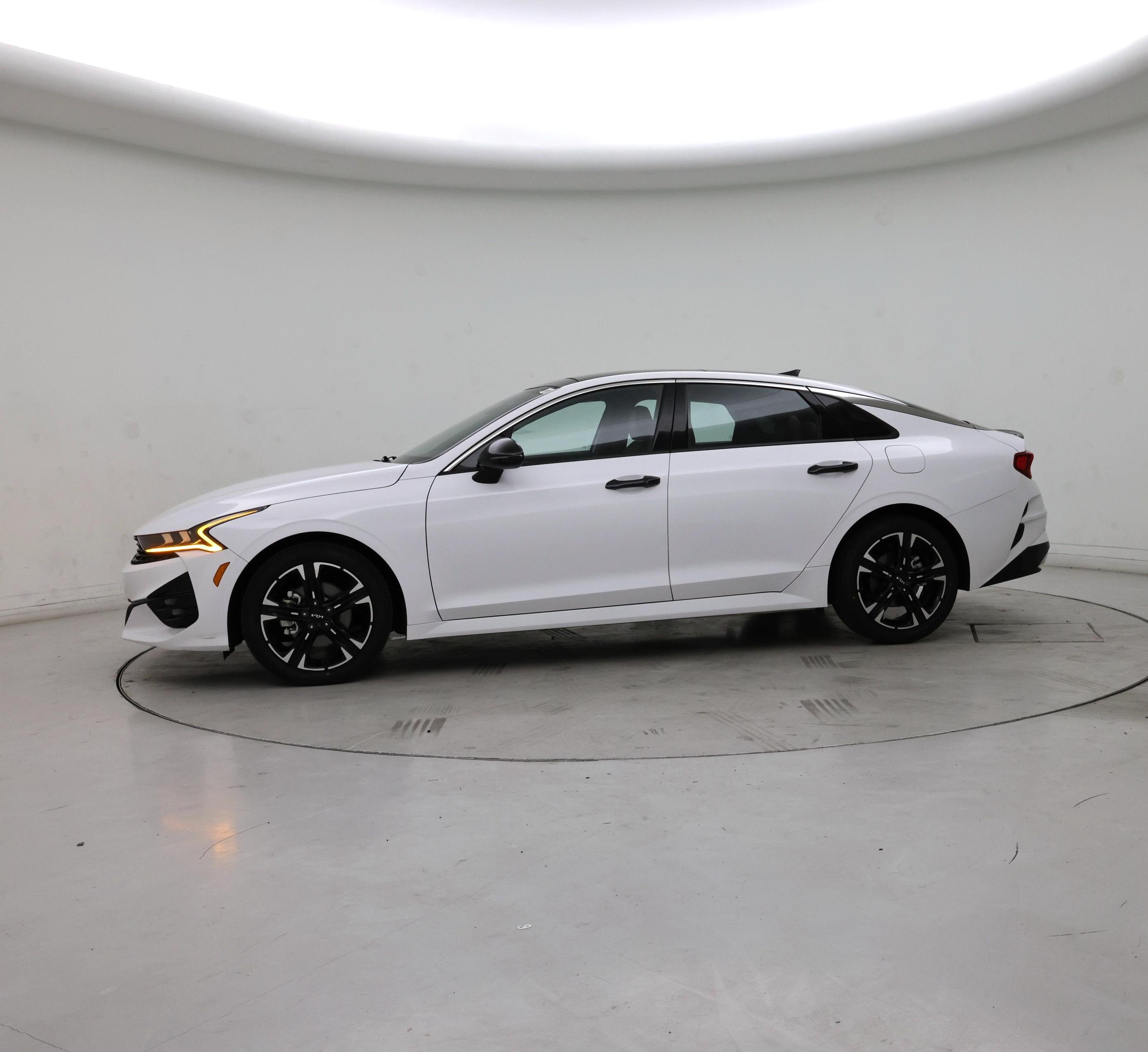 Thumbnail: 2024 Kia K5 - 3
