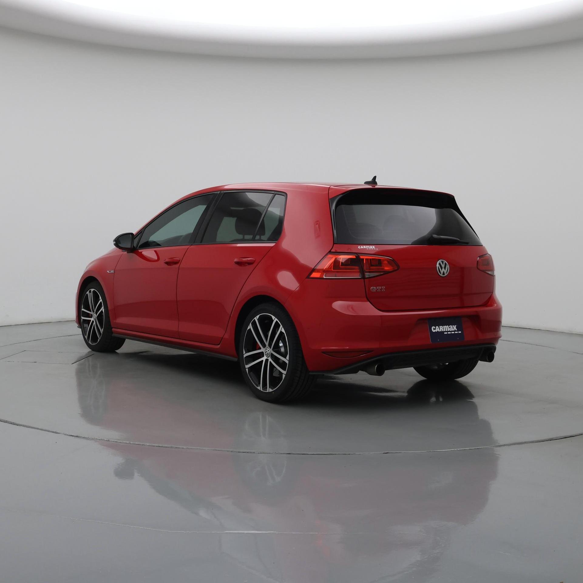 Thumbnail: 2017 Volkswagen Golf - 2