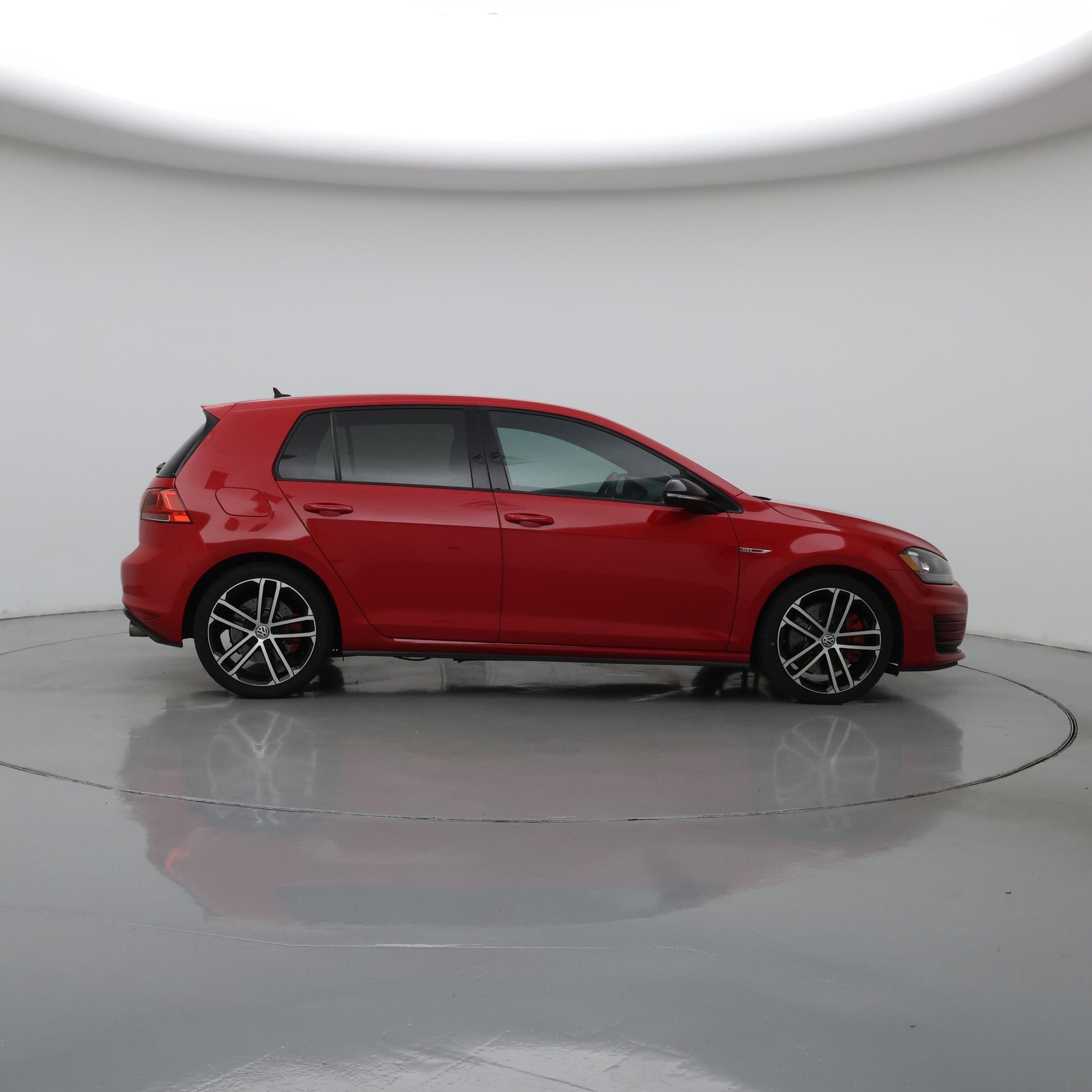 Thumbnail: 2017 Volkswagen Golf - 7