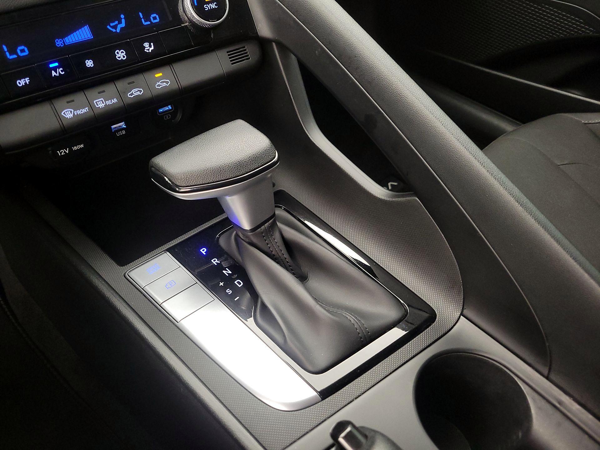 Thumbnail: 2023 Hyundai Elantra - 17