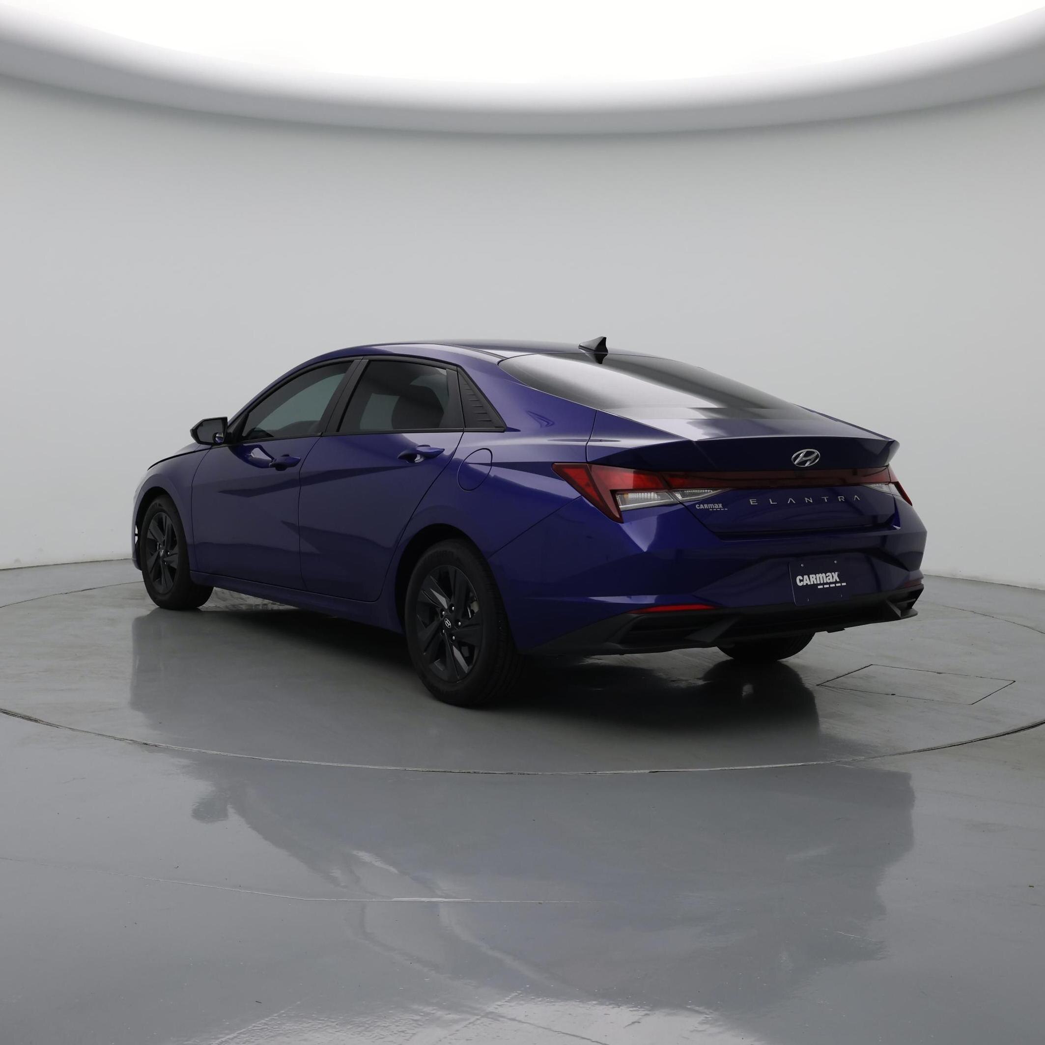 Thumbnail: 2023 Hyundai Elantra - 2