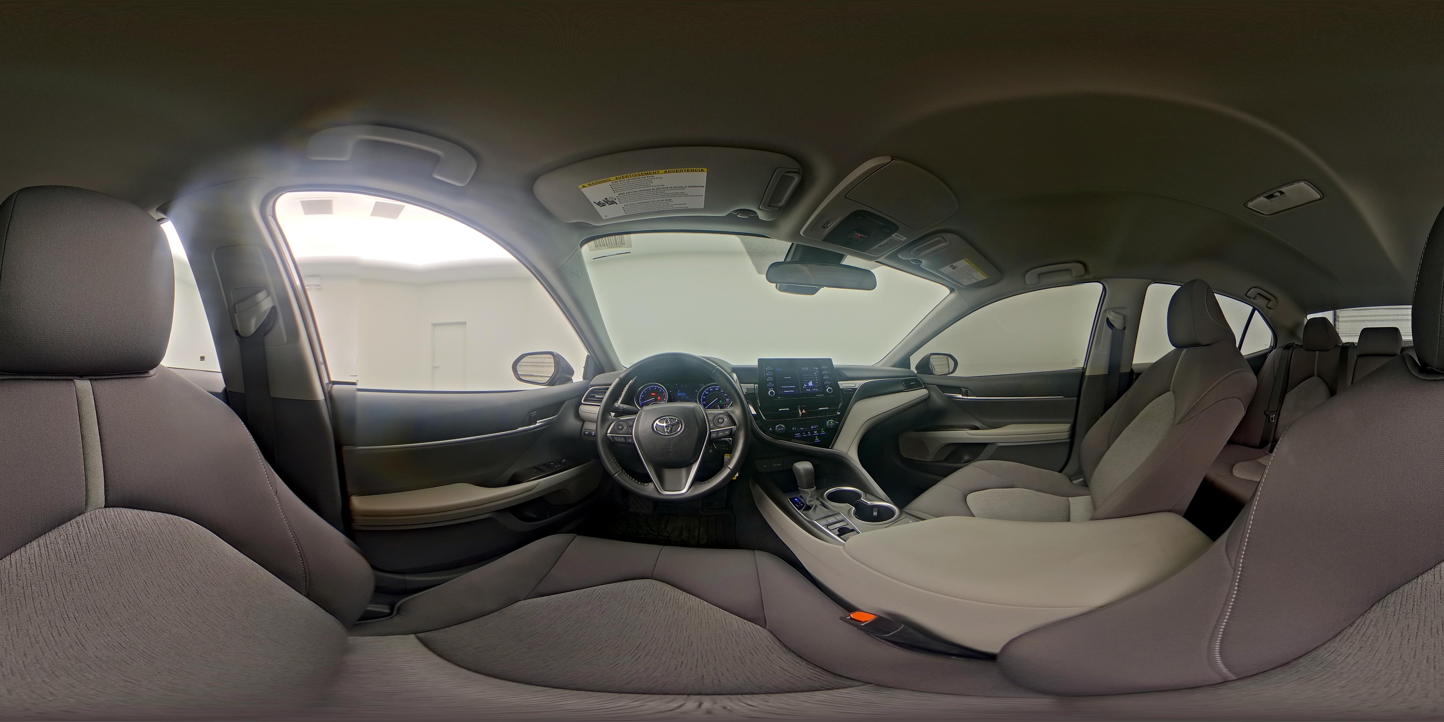 2024 Toyota Camry LE - Photo 28