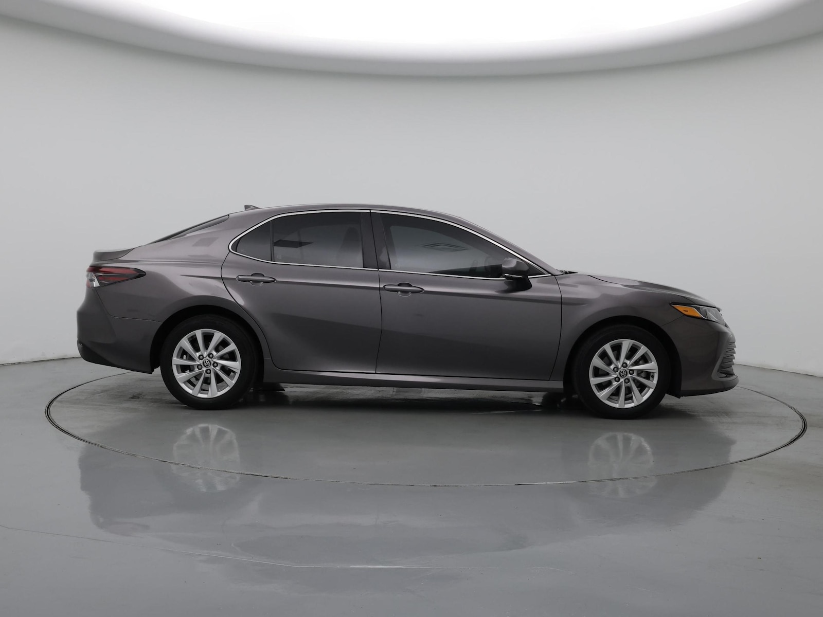 2024 Toyota Camry LE - Photo 8
