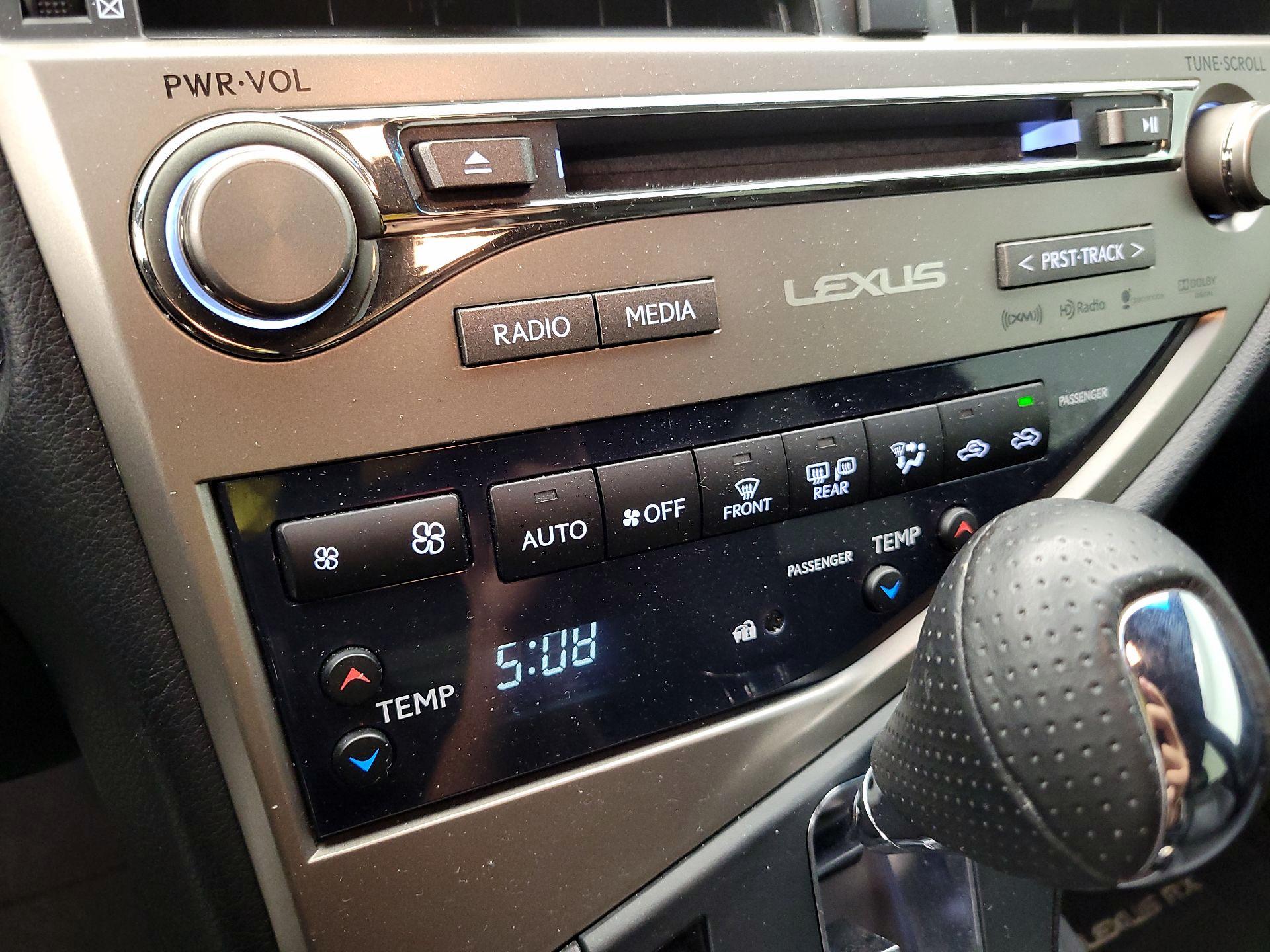 Thumbnail: 2015 Lexus RX - 17