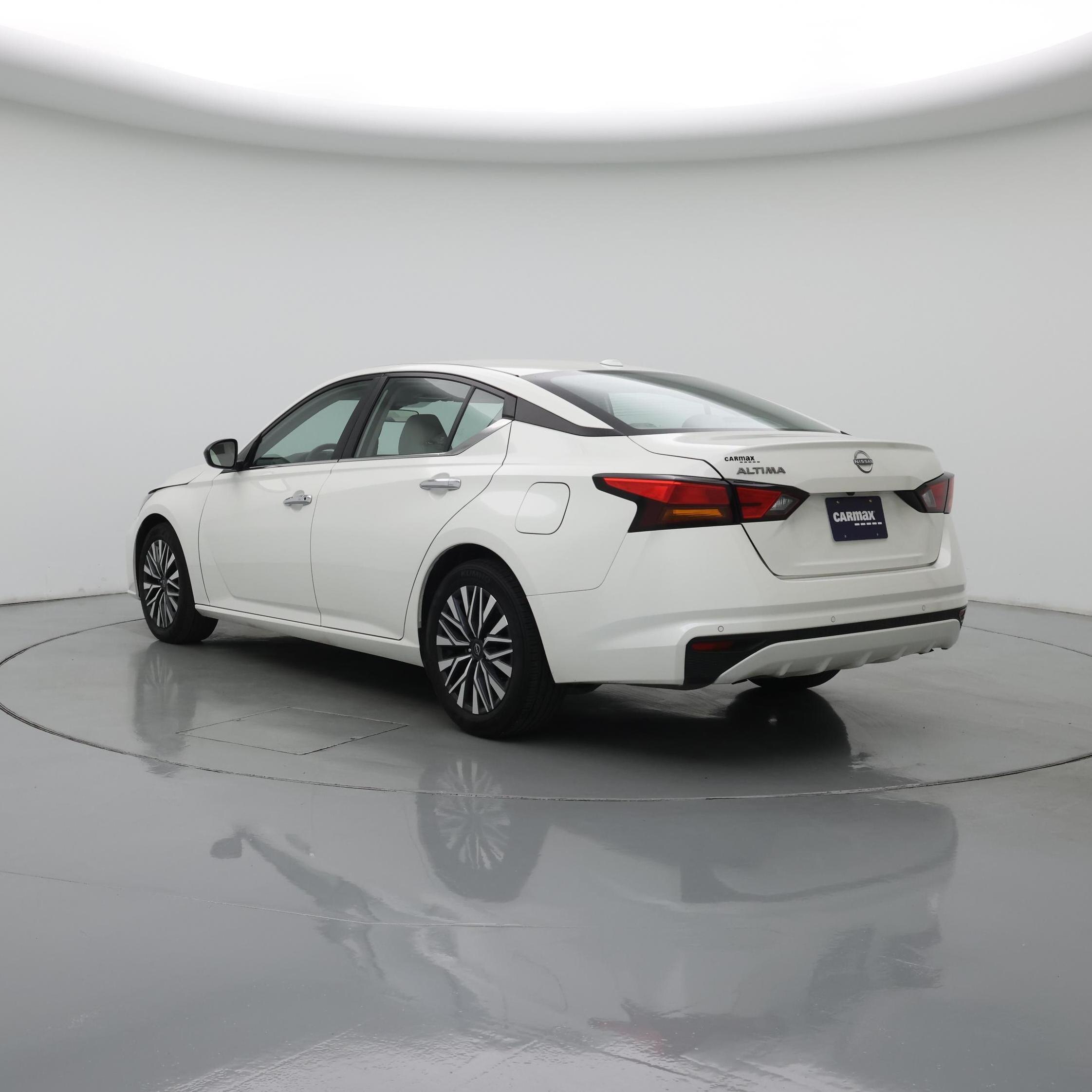 Thumbnail: 2025 Nissan Altima - 2