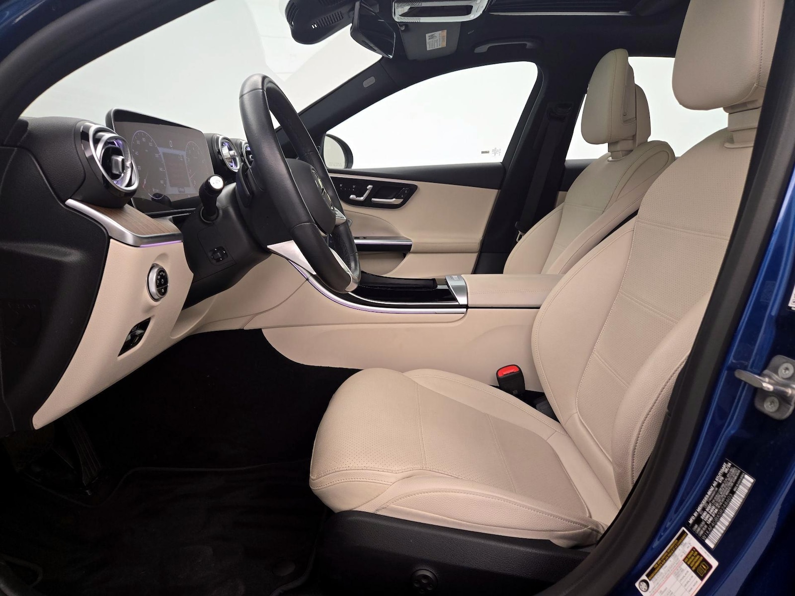 2025 Mercedes-Benz C-Class Sedan C 300 - Photo 12