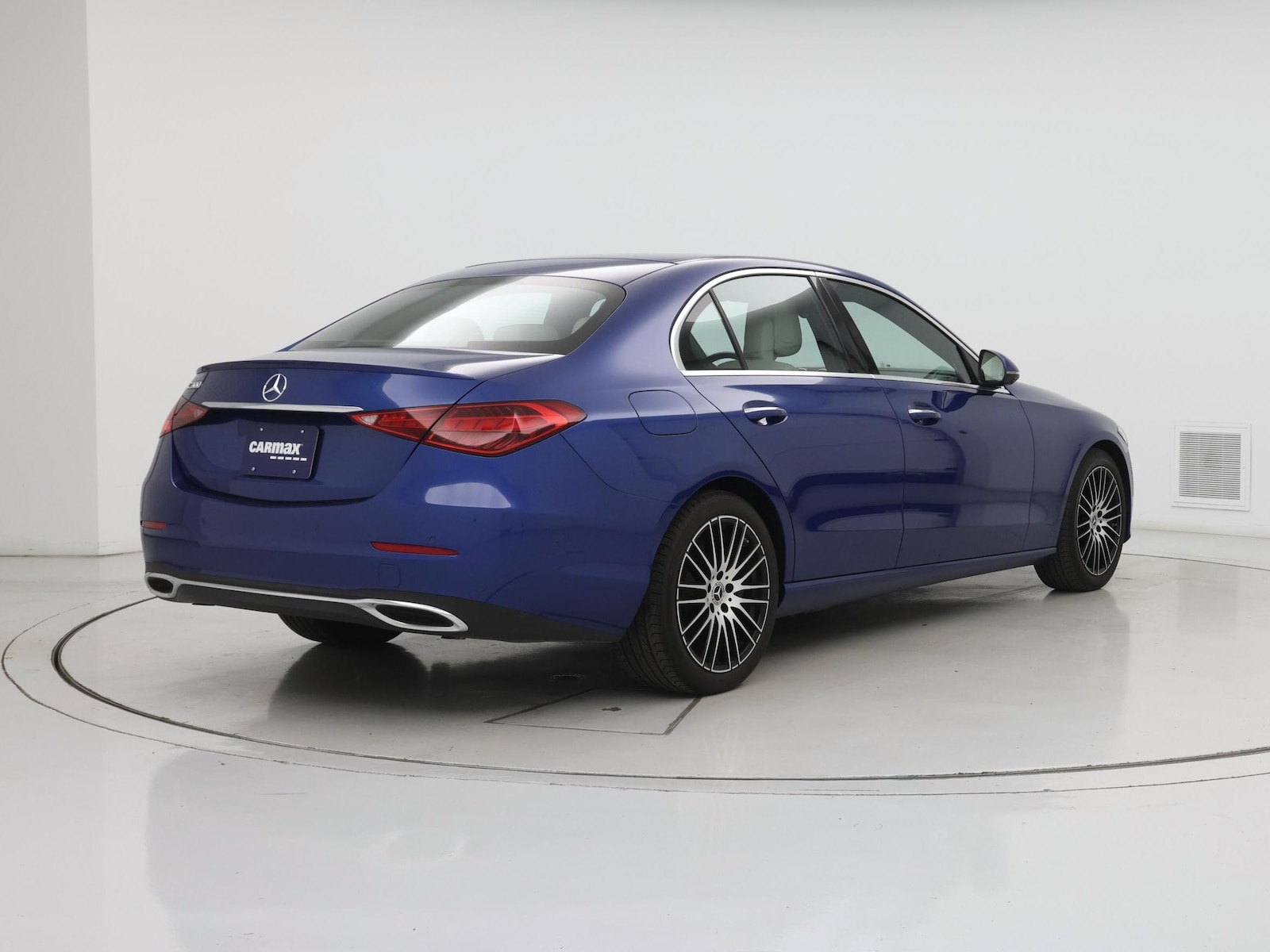 2025 Mercedes-Benz C-Class Sedan C 300 - Photo 9