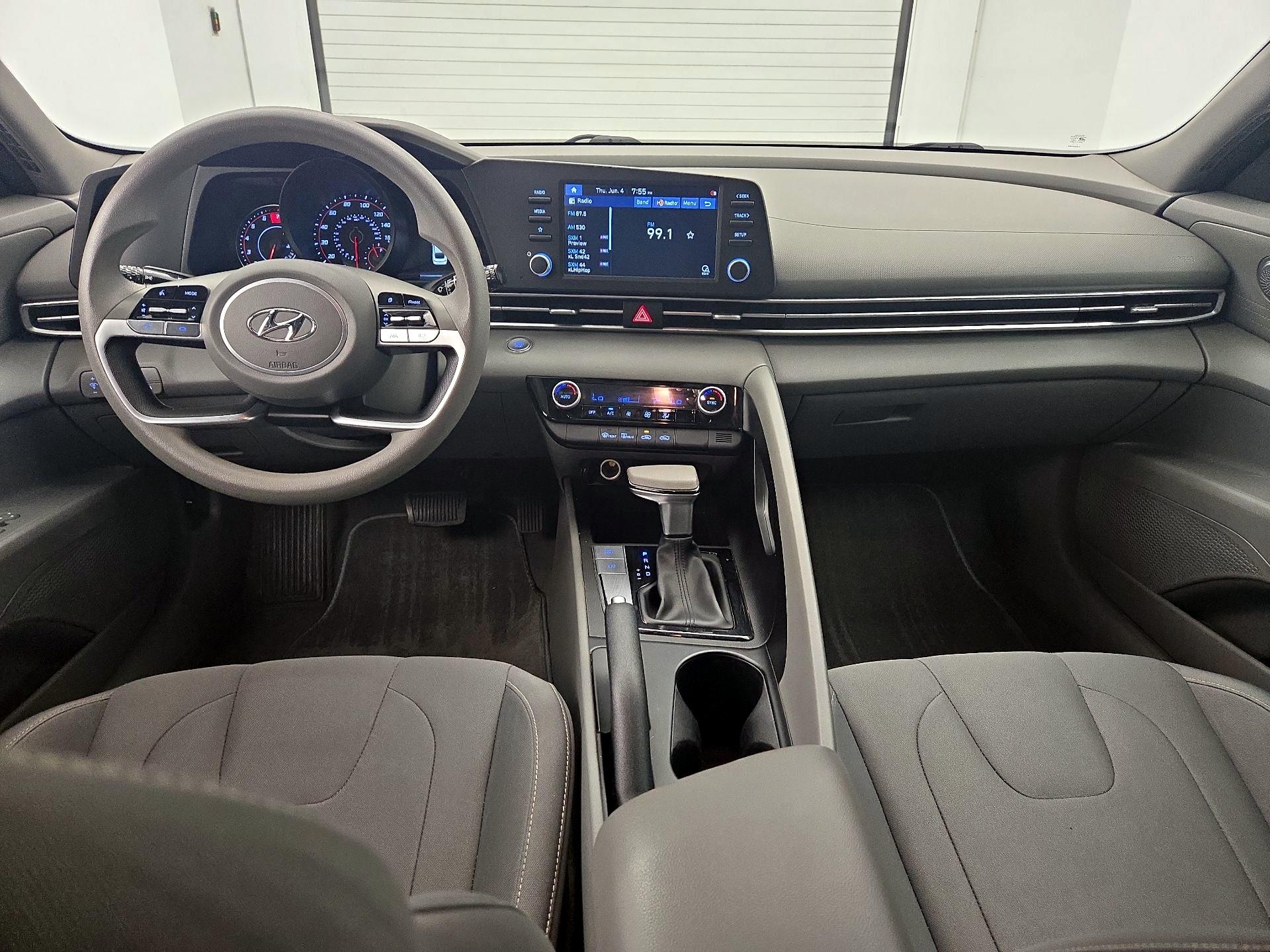 Thumbnail: 2022 Hyundai Elantra - 8