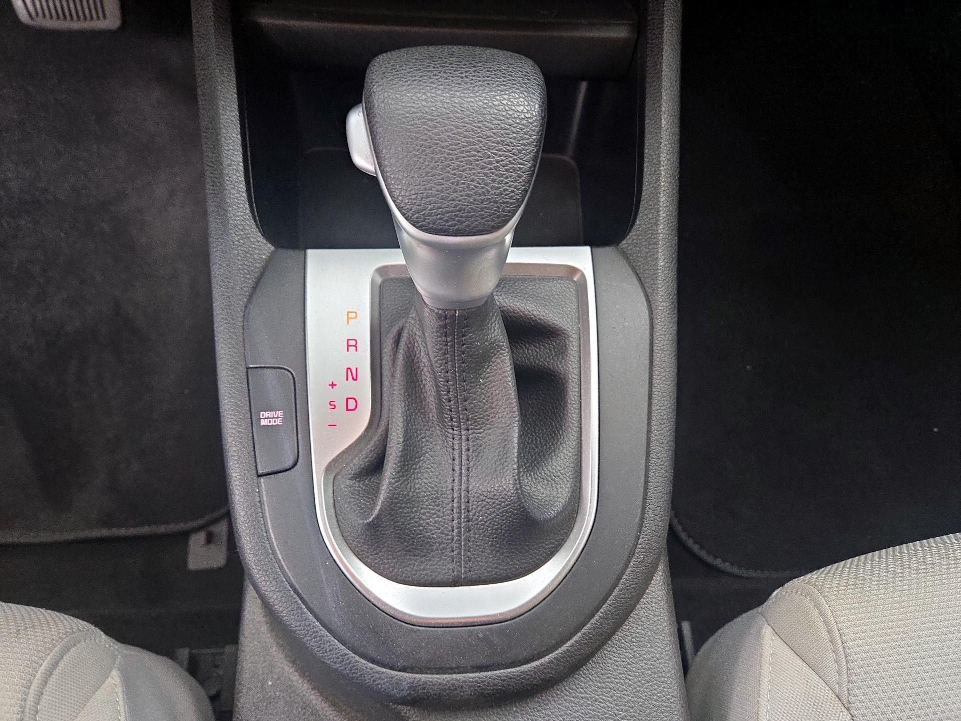 Thumbnail: 2023 Kia Forte - 15