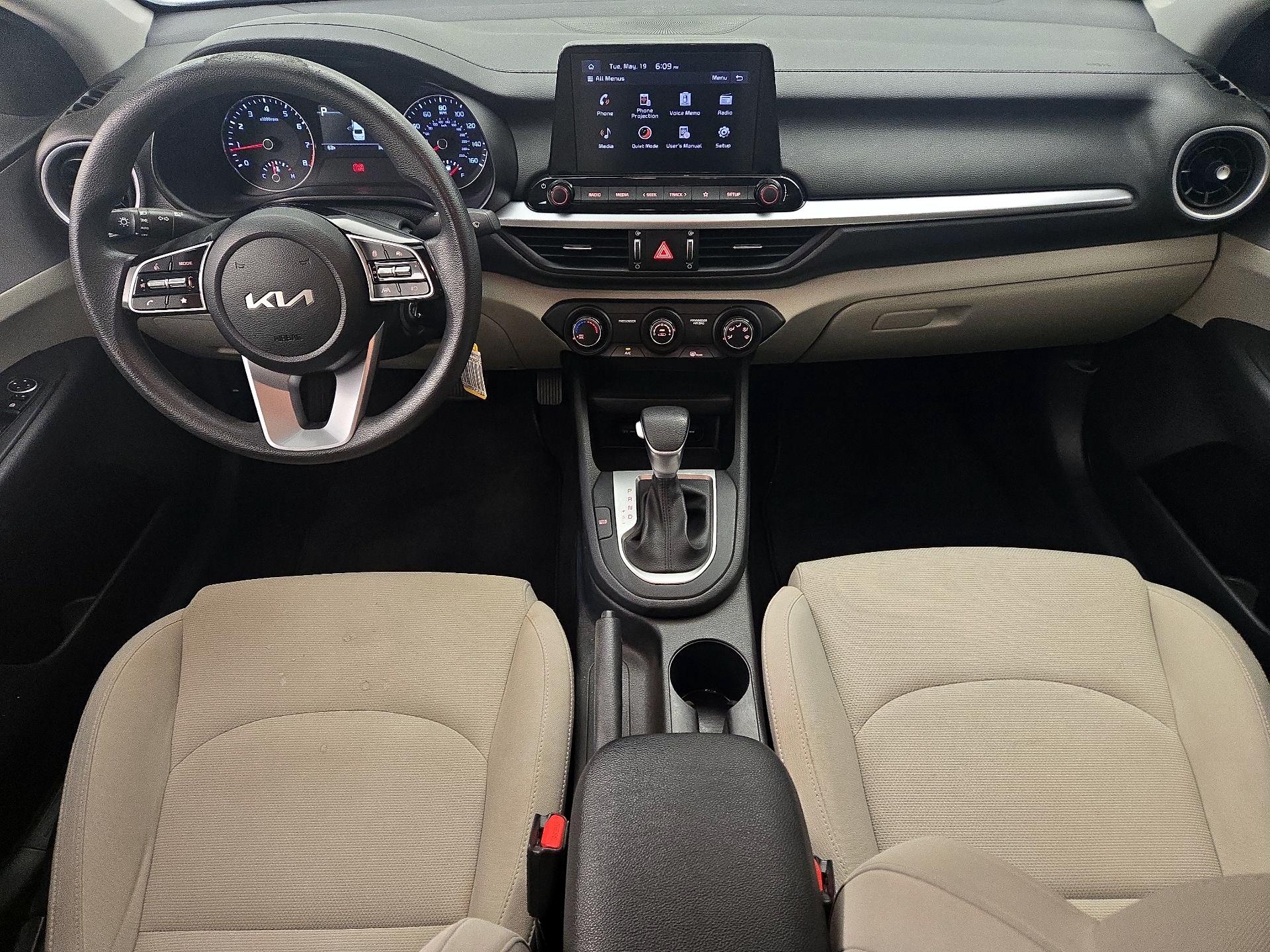 Thumbnail: 2023 Kia Forte - 8