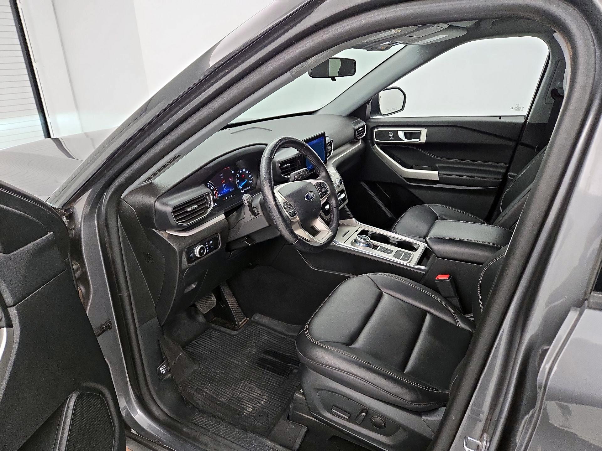Thumbnail: 2023 Ford Explorer - 9