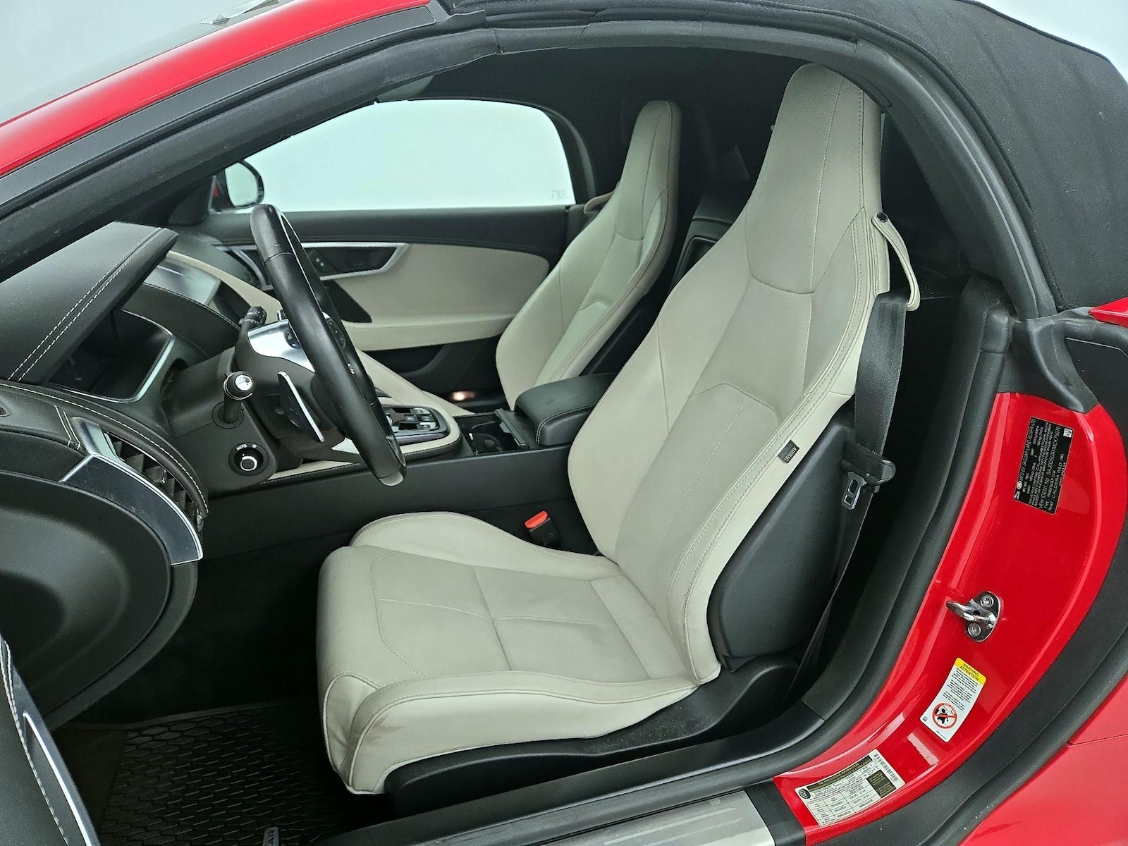 2021 Jaguar F-TYPE Base - Photo 10