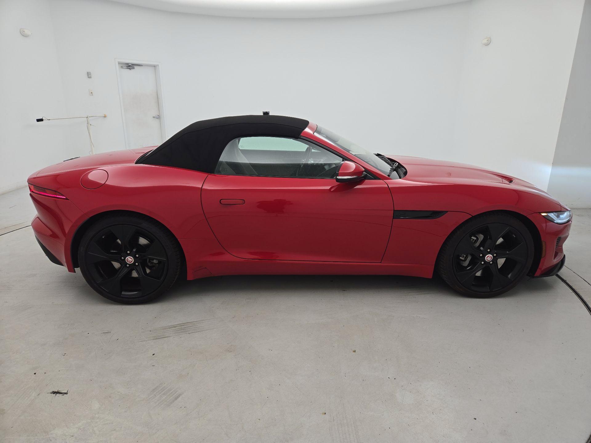 Thumbnail: 2021 Jaguar F-Type - 4
