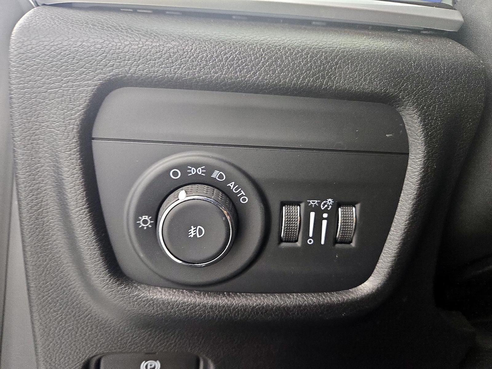 2023 Jeep Grand Cherokee Limited - Photo 14