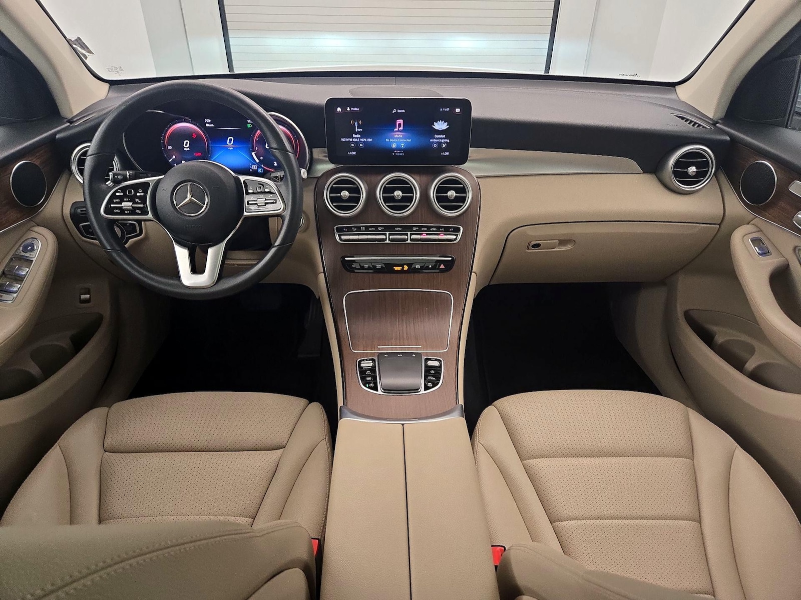 2022 Mercedes-Benz GLC GLC300 - Photo 10