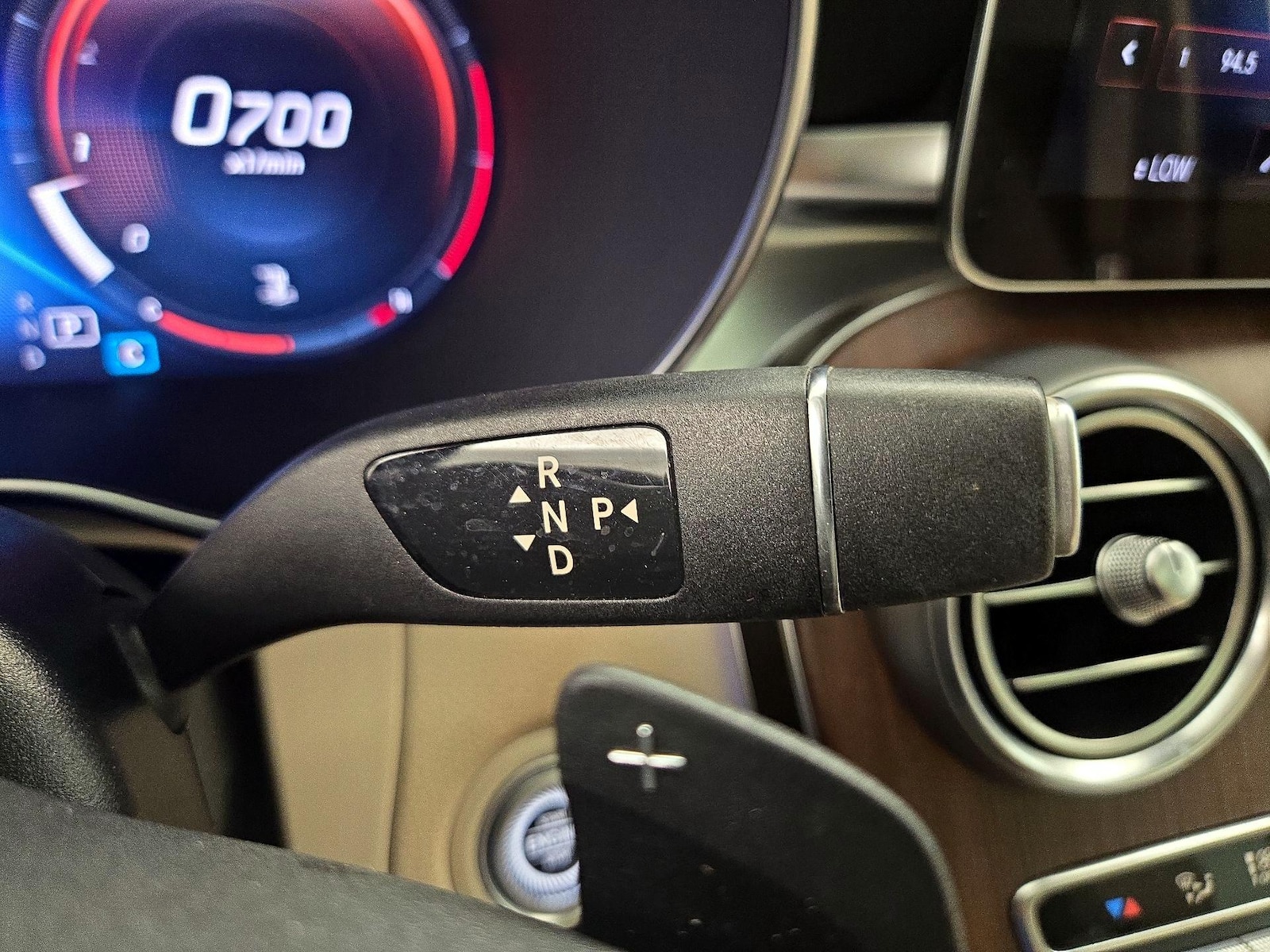 2022 Mercedes-Benz GLC GLC300 - Photo 18