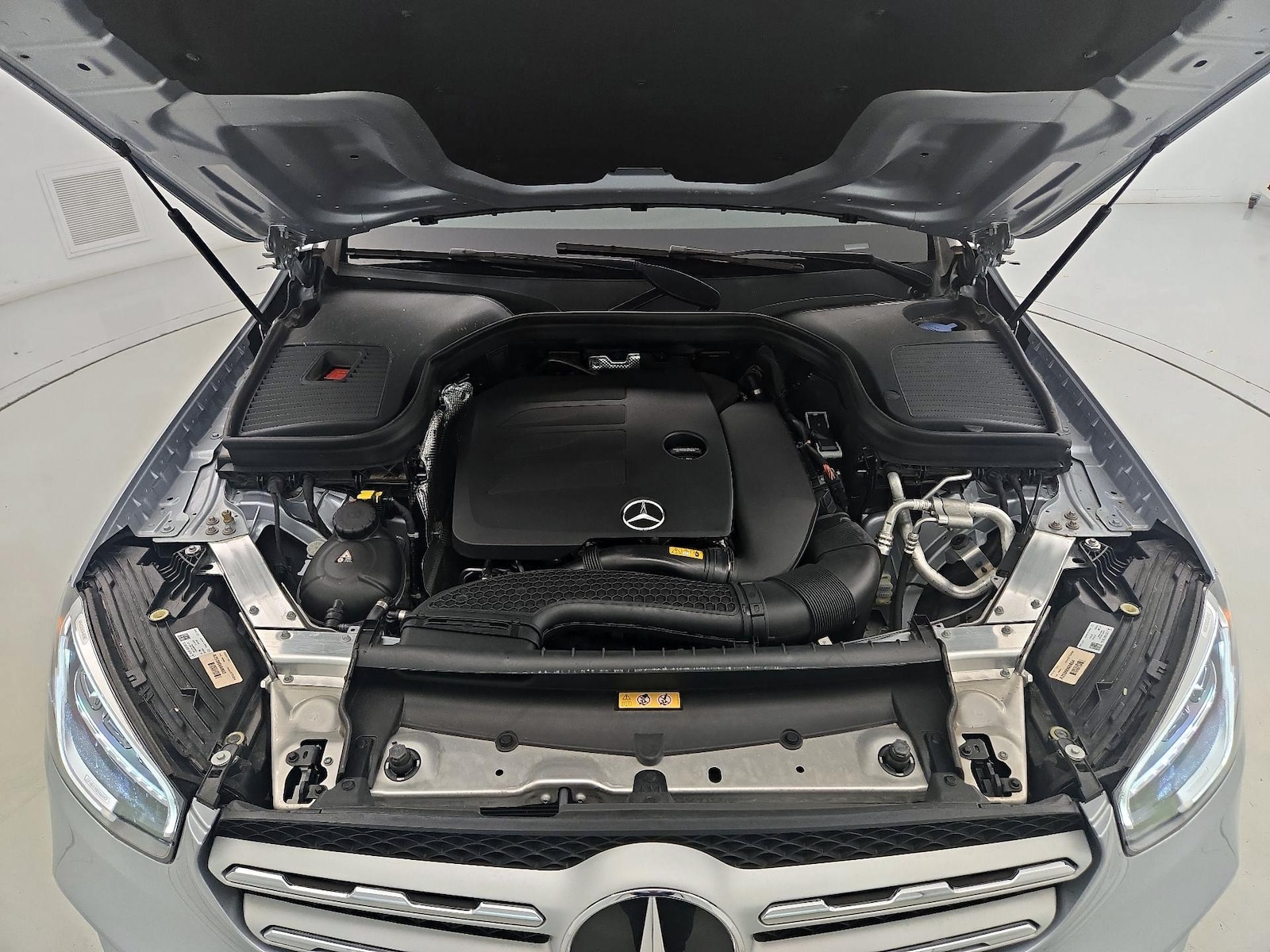 2022 Mercedes-Benz GLC GLC300 - Photo 23