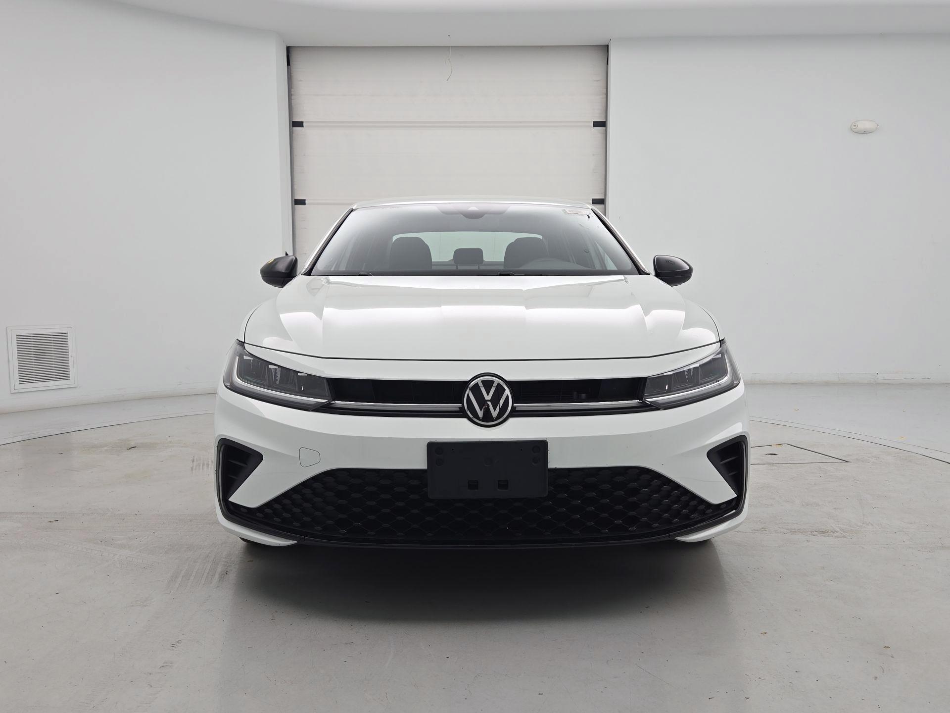 Thumbnail: 2025 Volkswagen Jetta - 2