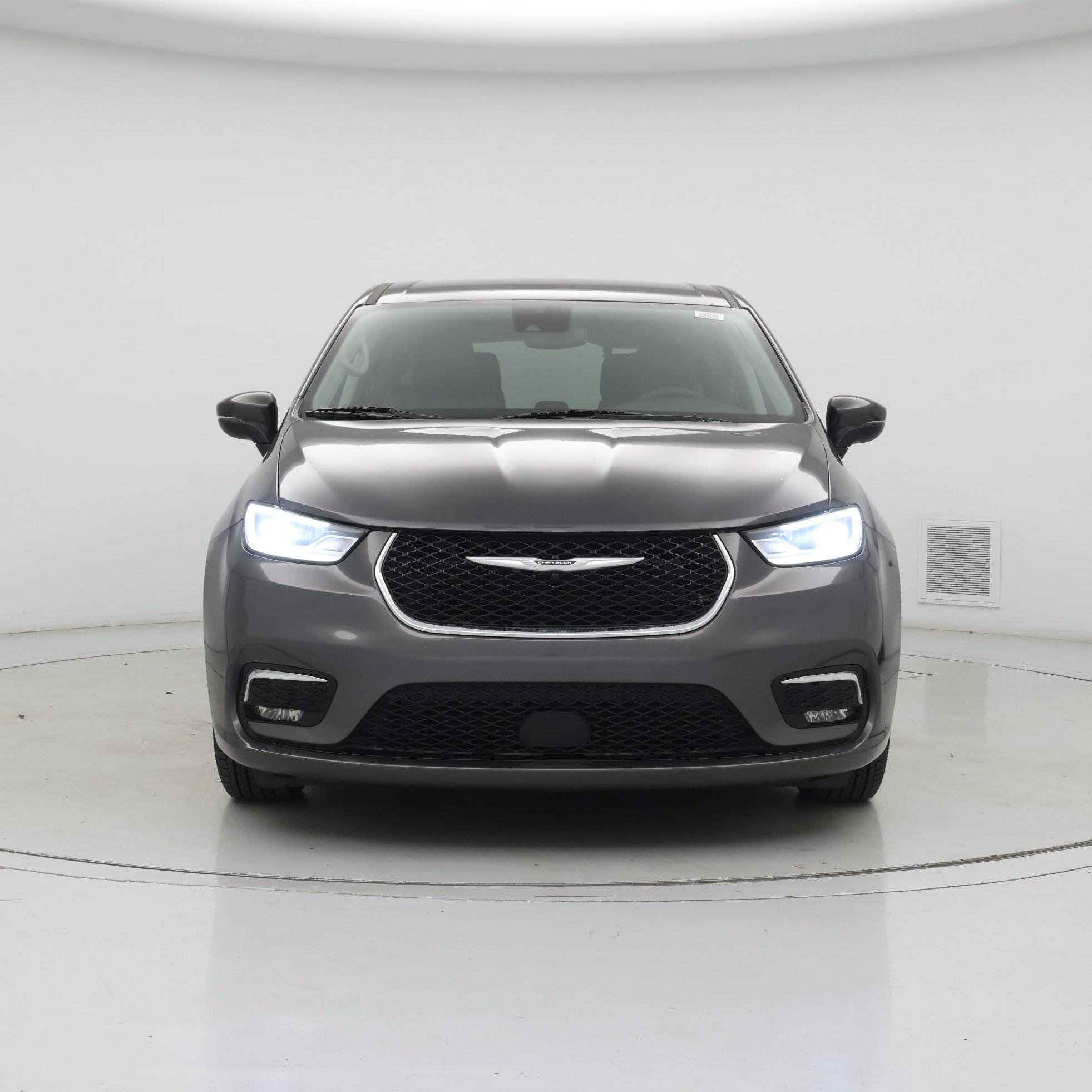 Thumbnail: 2023 Chrysler Pacifica - 5