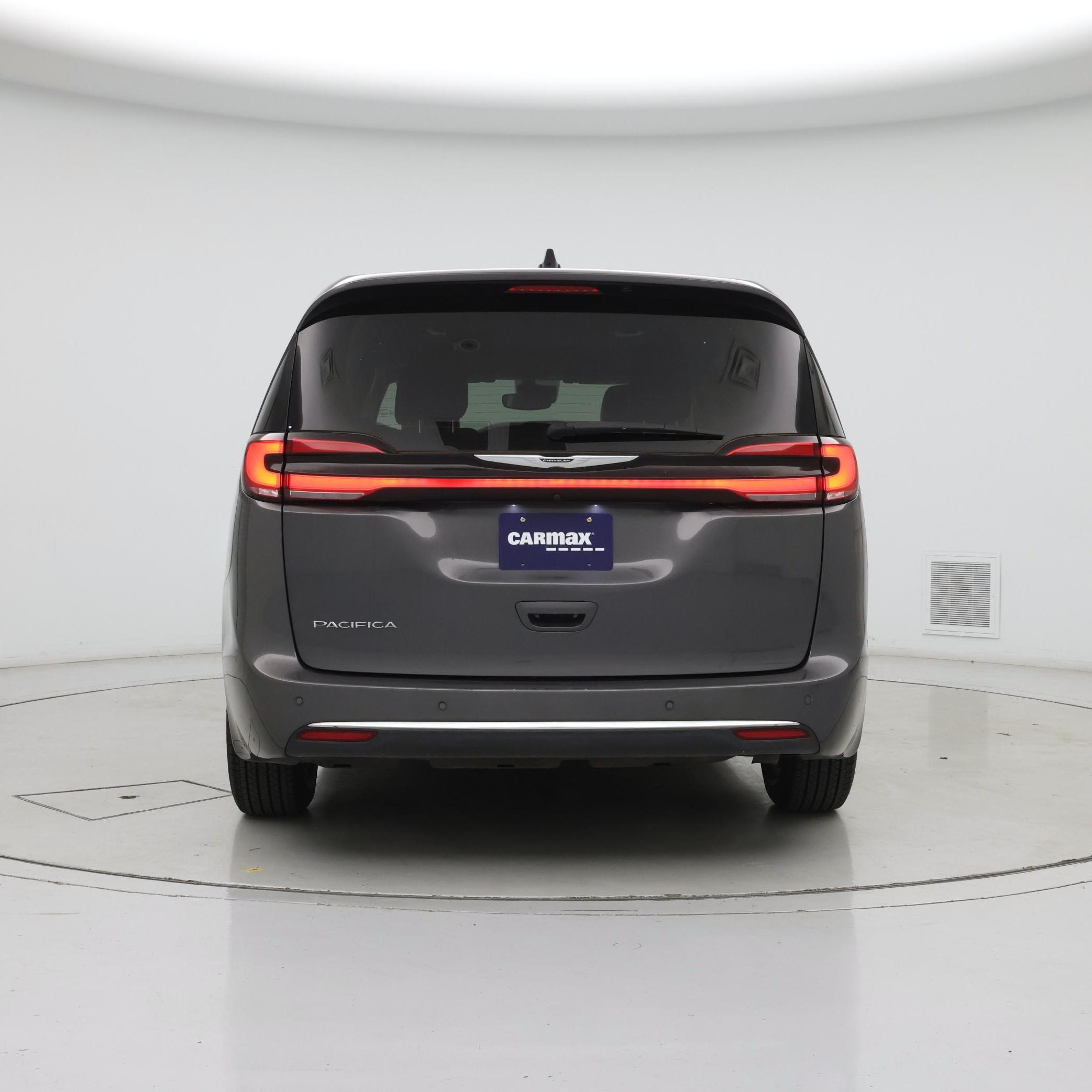 Thumbnail: 2023 Chrysler Pacifica - 6