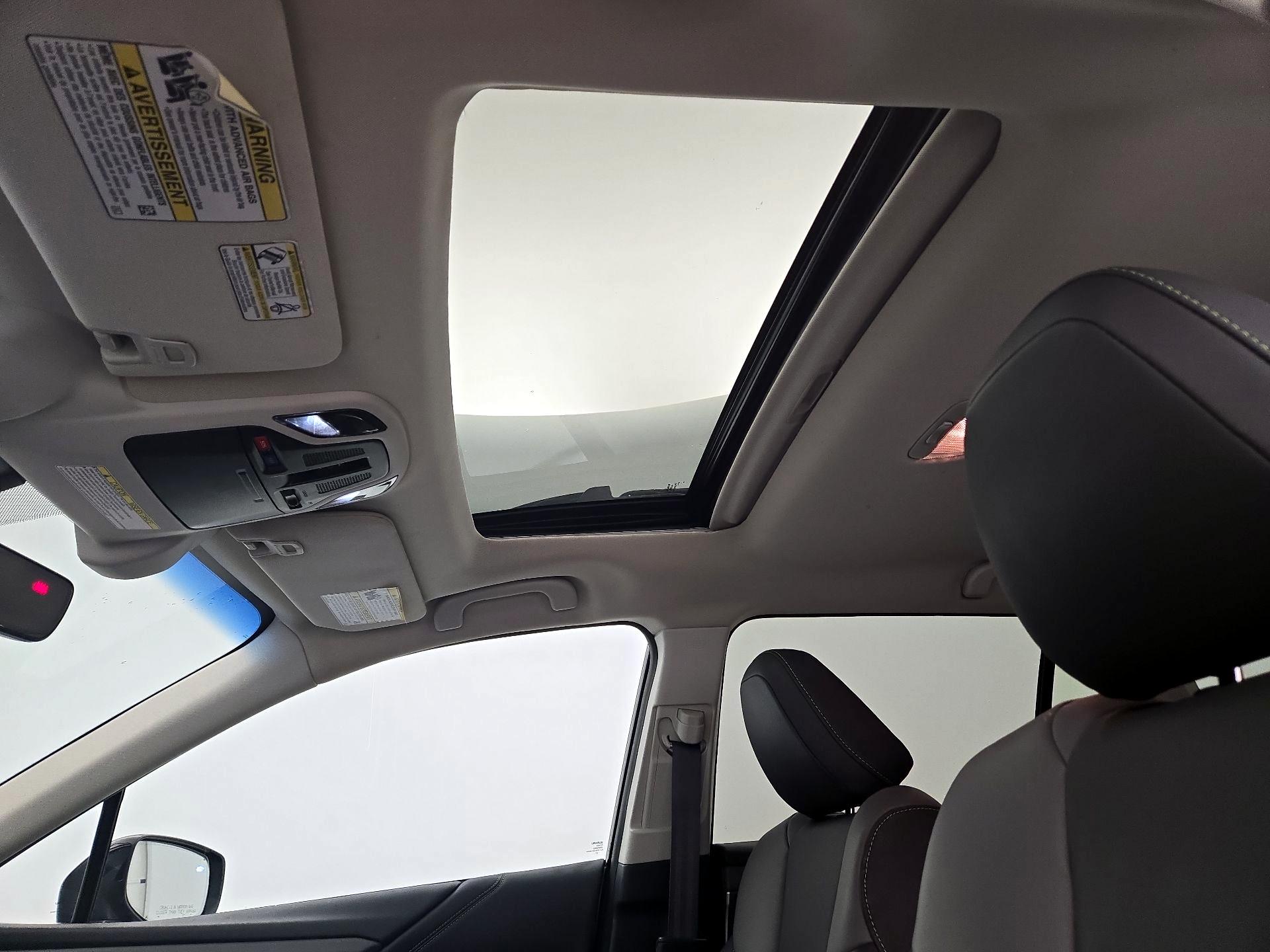 Thumbnail: 2022 Subaru Outback - 18