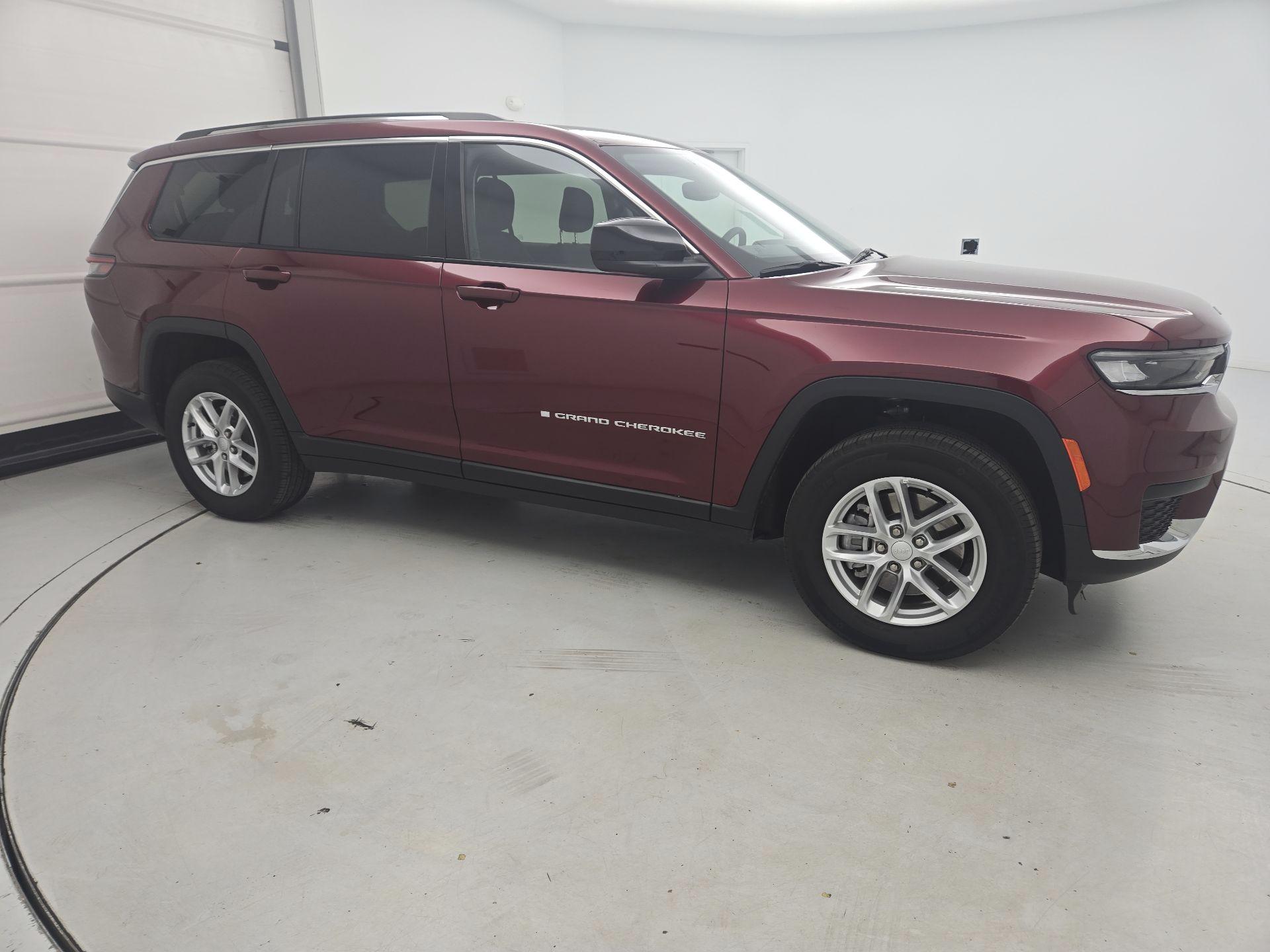 Thumbnail: 2023 Jeep Grand Cherokee L - 4