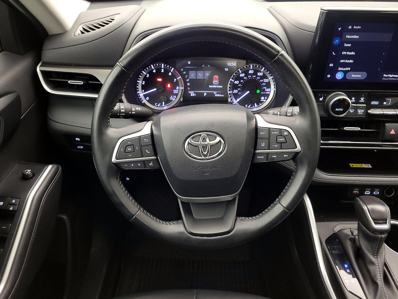 2023 Toyota Highlander XLE - Photo 11