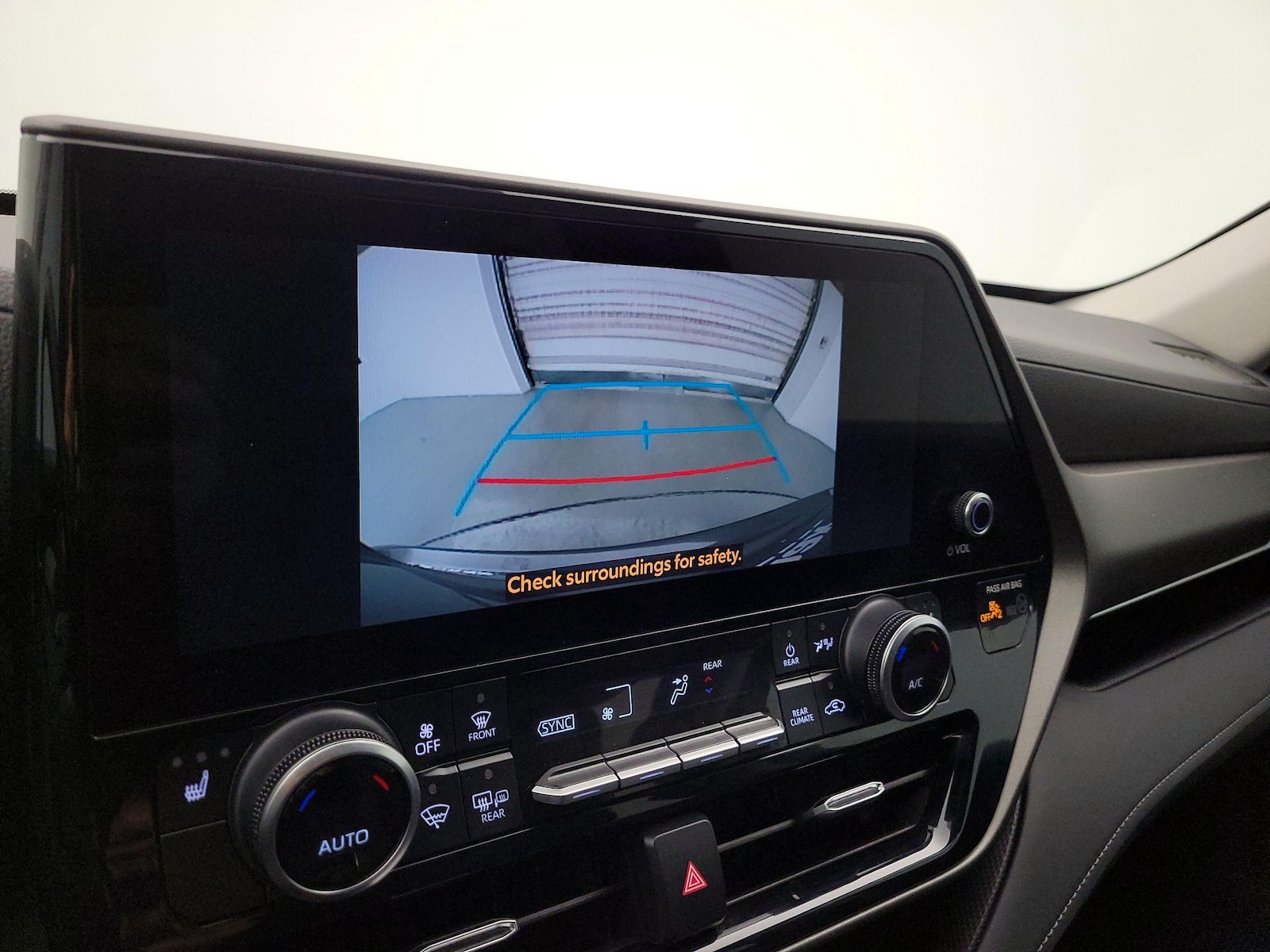 2023 Toyota Highlander XLE - Photo 15