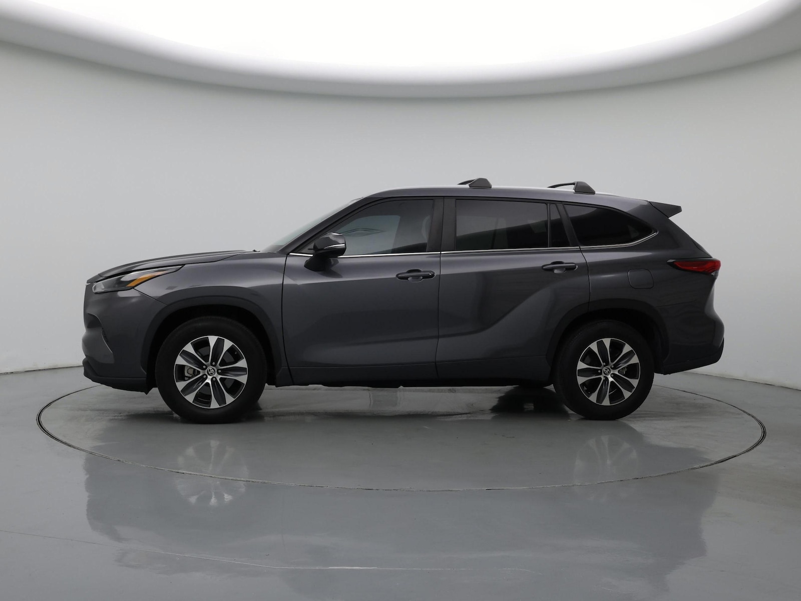 2023 Toyota Highlander XLE - Photo 4