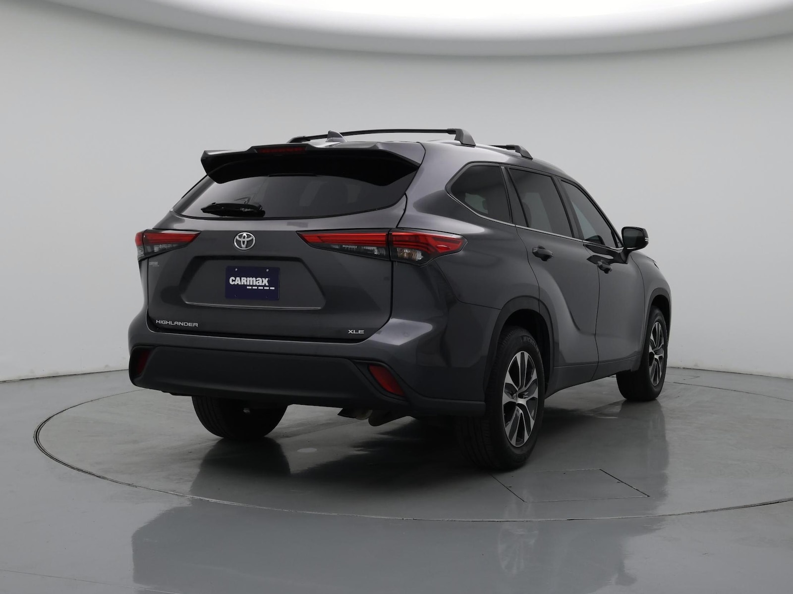 2023 Toyota Highlander XLE - Photo 9