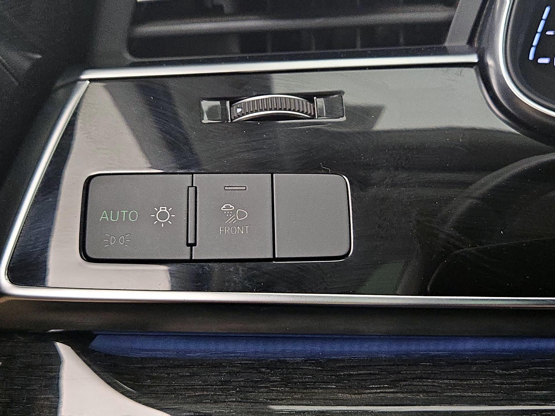 Thumbnail: 2021 Audi Q7 - 11