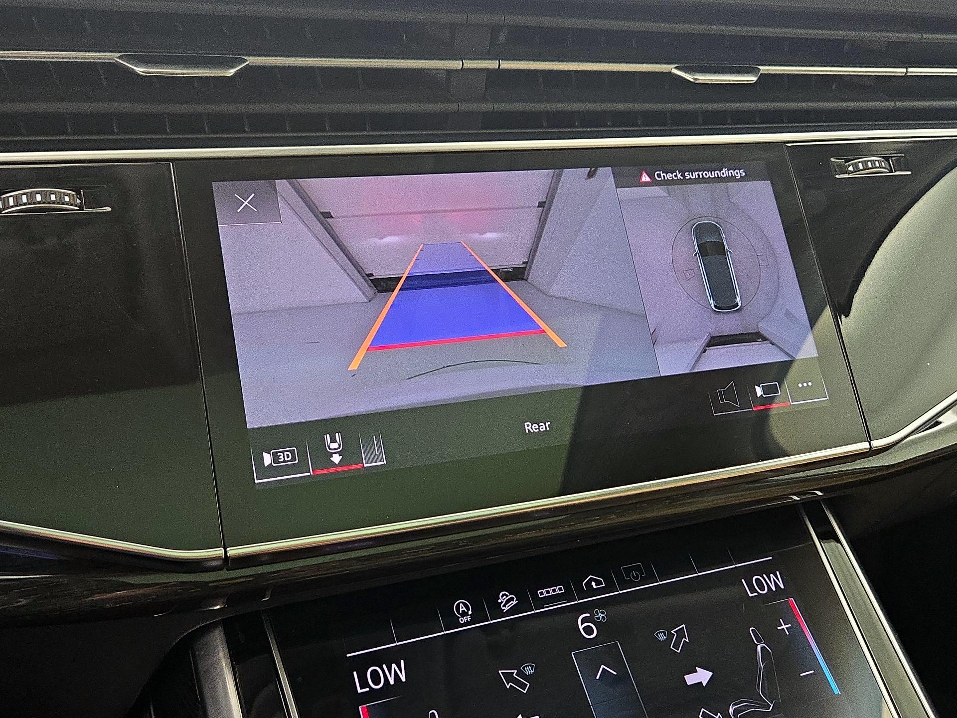 Thumbnail: 2021 Audi Q7 - 13