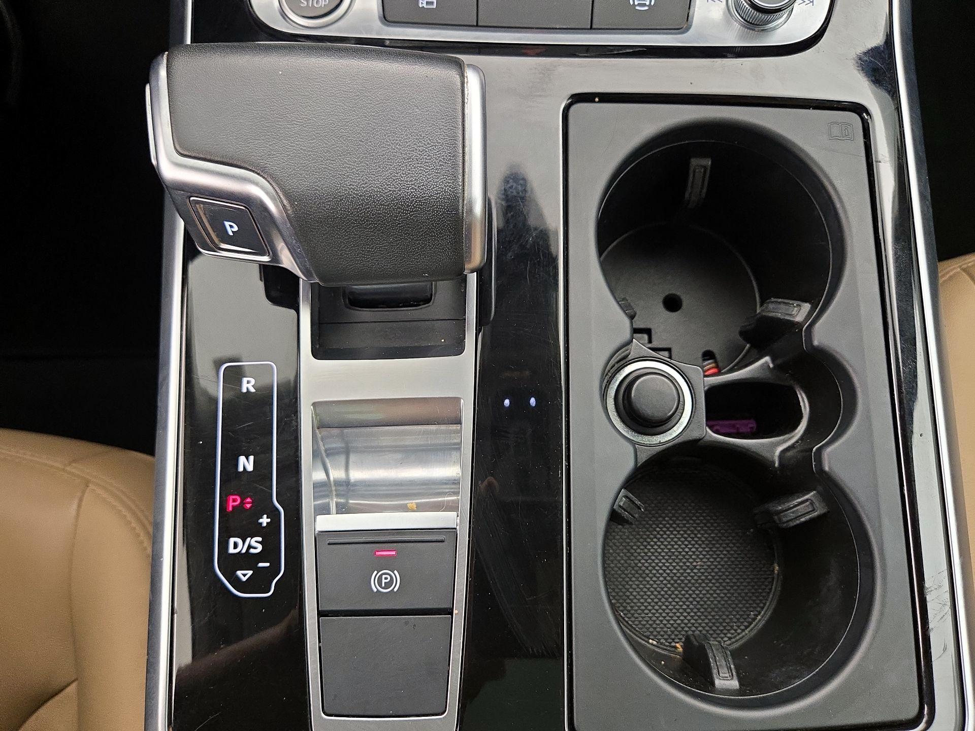 Thumbnail: 2021 Audi Q7 - 16