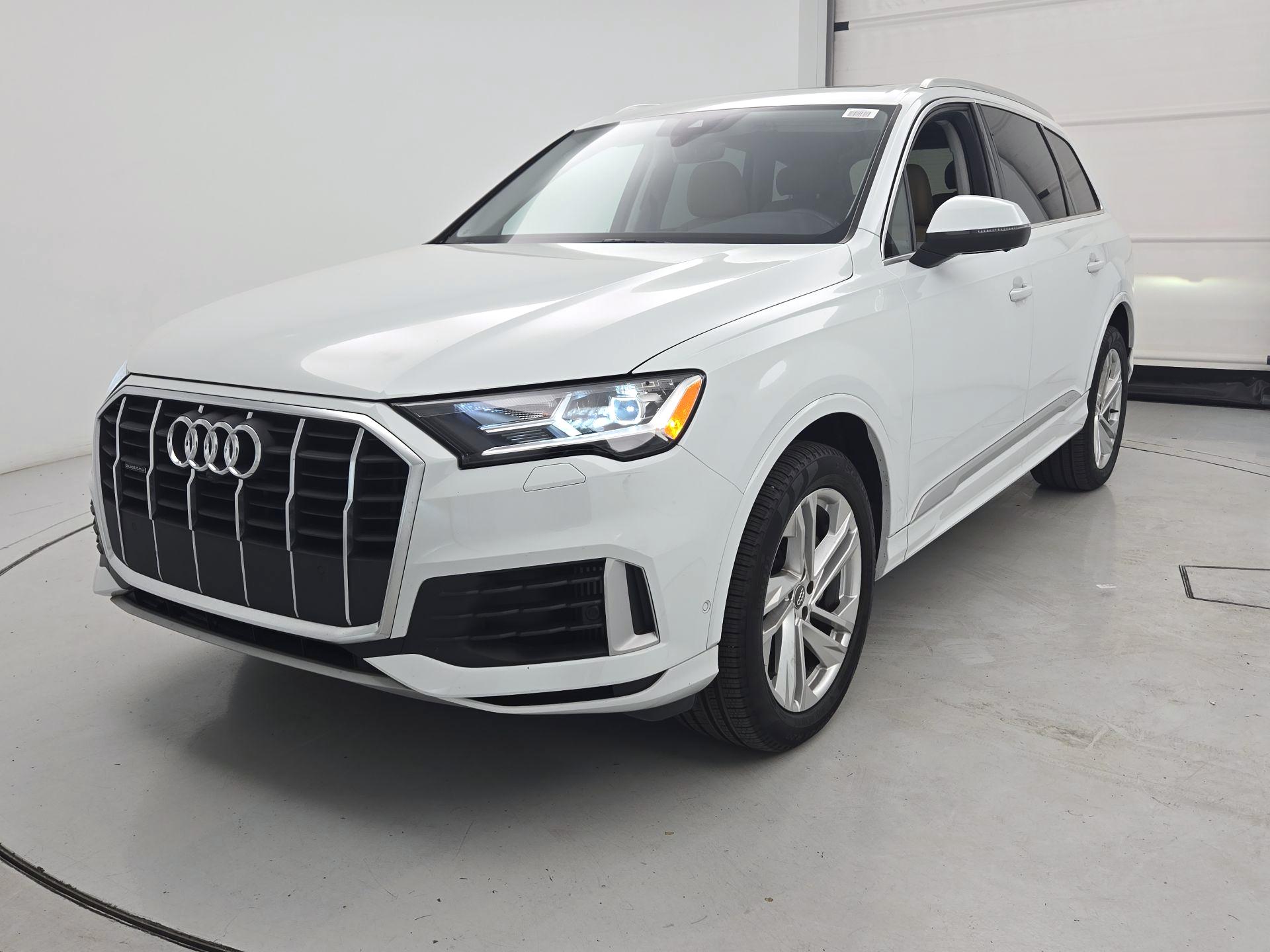 Thumbnail: 2021 Audi Q7 - 3