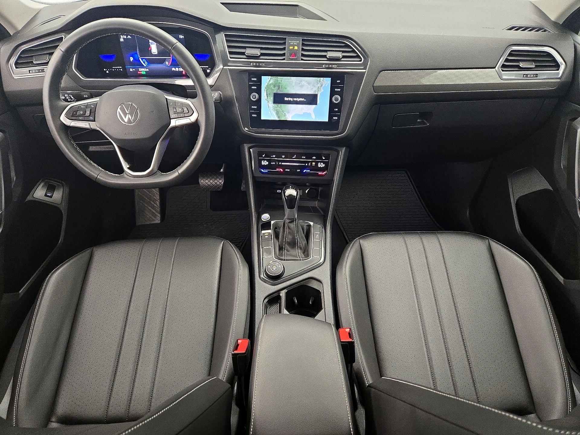 Thumbnail: 2022 Volkswagen Tiguan - 9