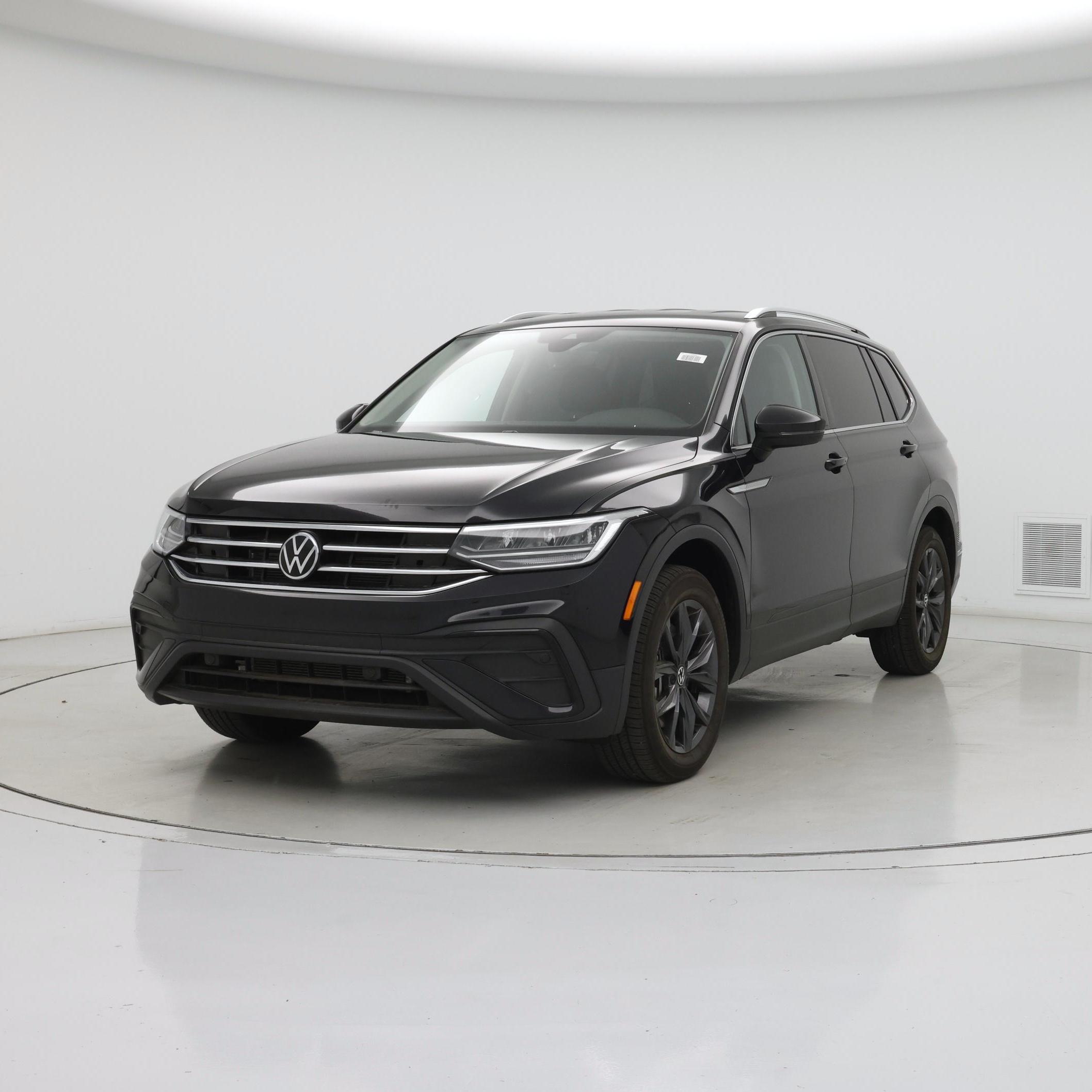 Thumbnail: 2022 Volkswagen Tiguan - 4
