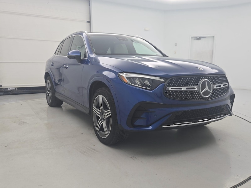 2023 Mercedes-Benz GLC300