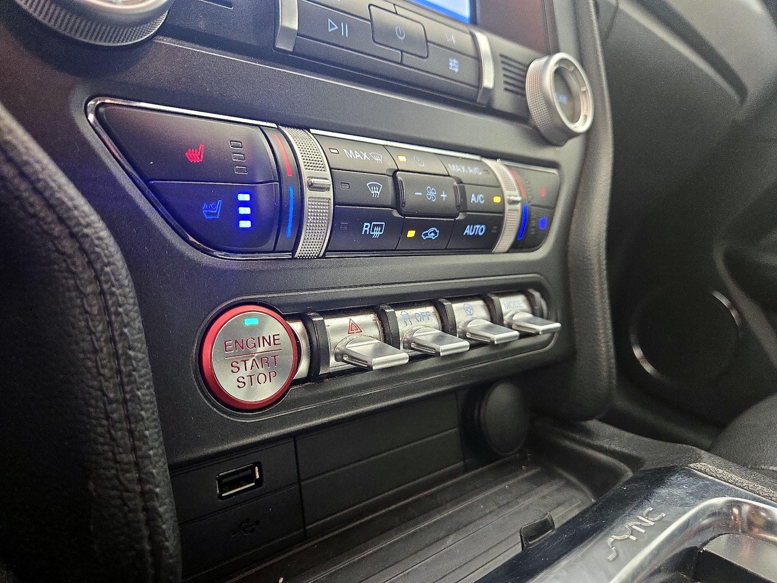 2023 Ford Mustang EcoBoost Premium - Photo 15