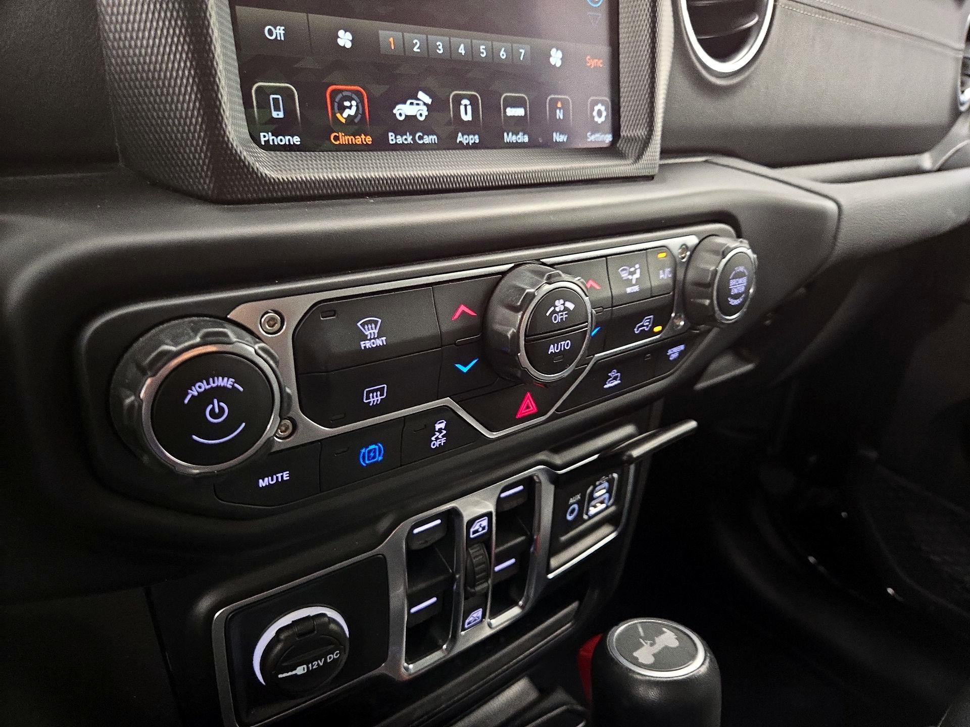 Thumbnail: 2023 Jeep Wrangler - 17