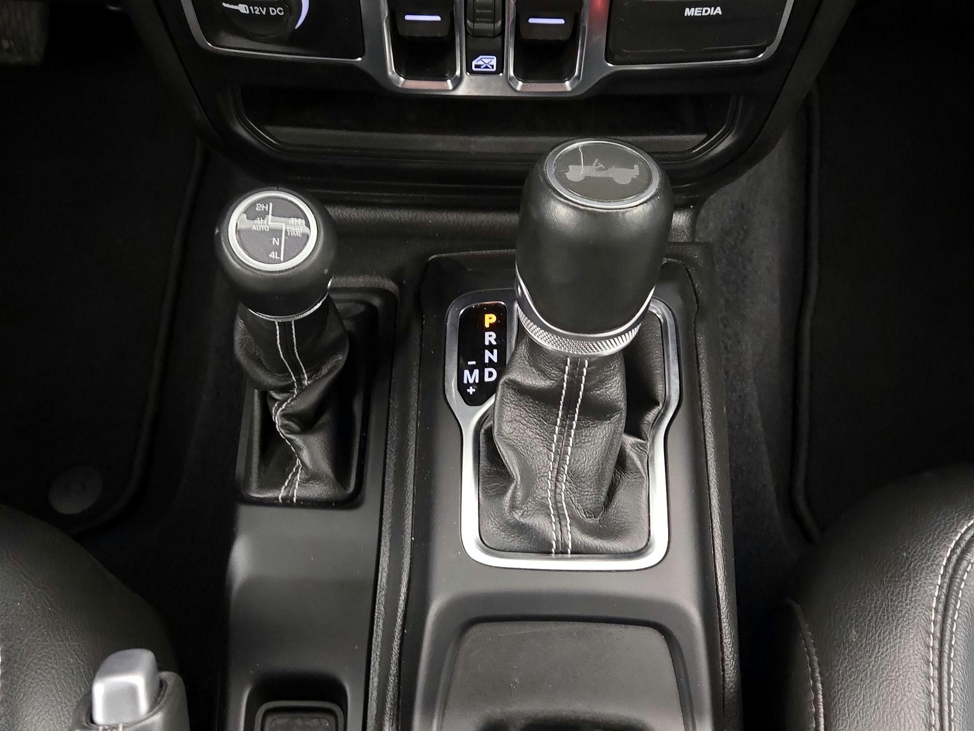 Thumbnail: 2023 Jeep Wrangler - 18