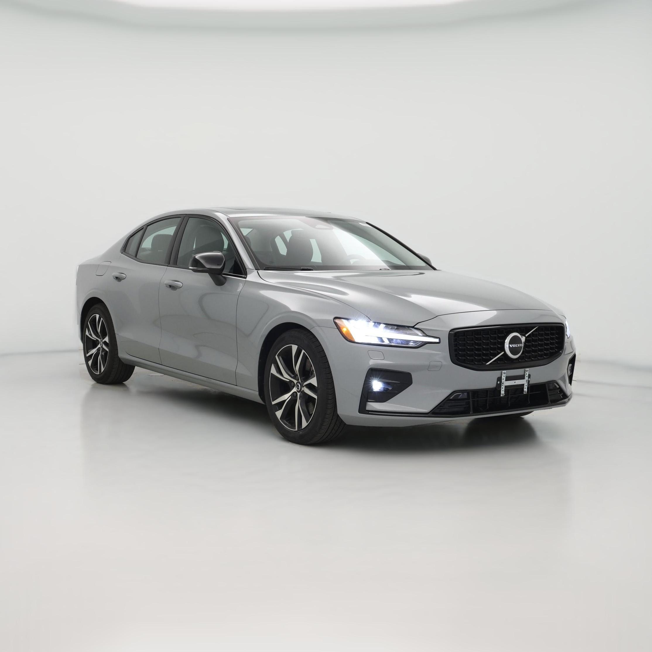 Thumbnail: 2025 Volvo S60 - 1