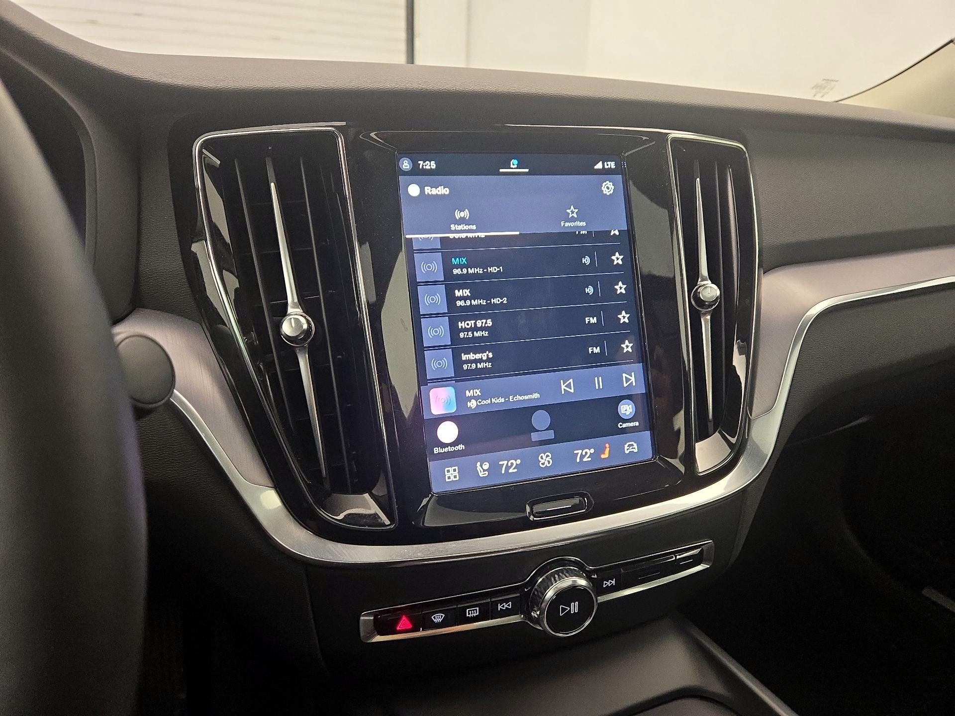 Thumbnail: 2025 Volvo S60 - 16