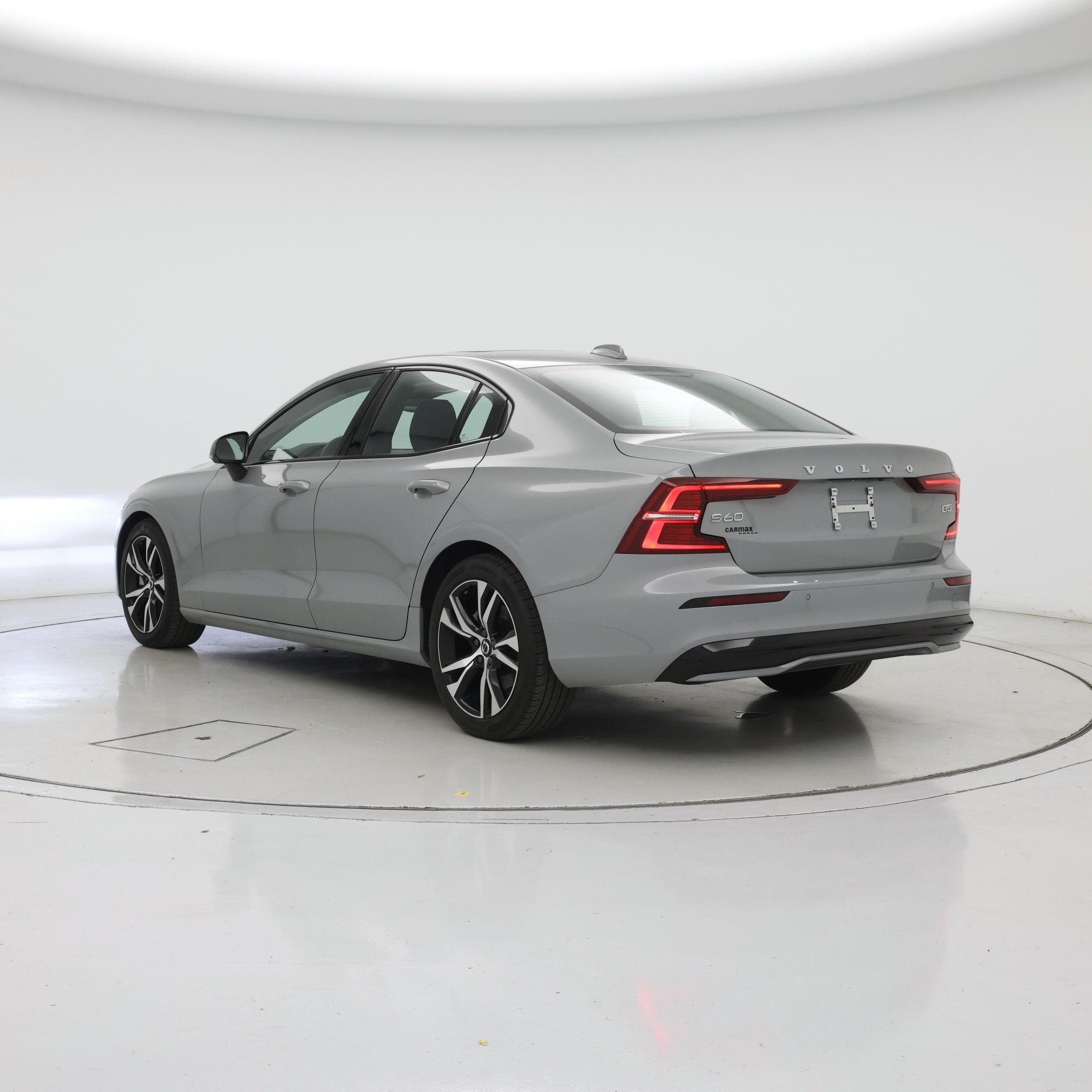 Thumbnail: 2025 Volvo S60 - 2