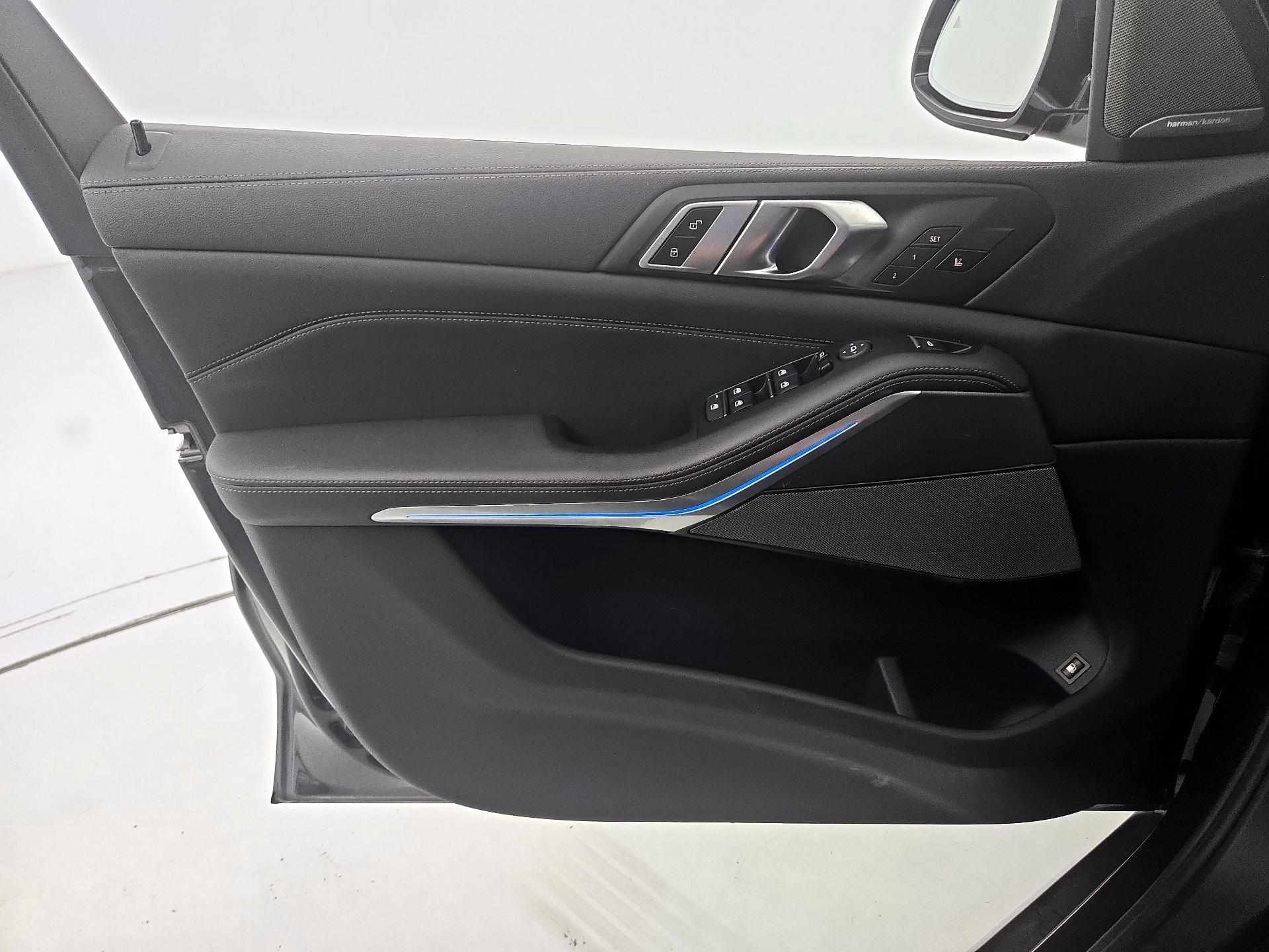 Thumbnail: 2023 BMW X5 - 12