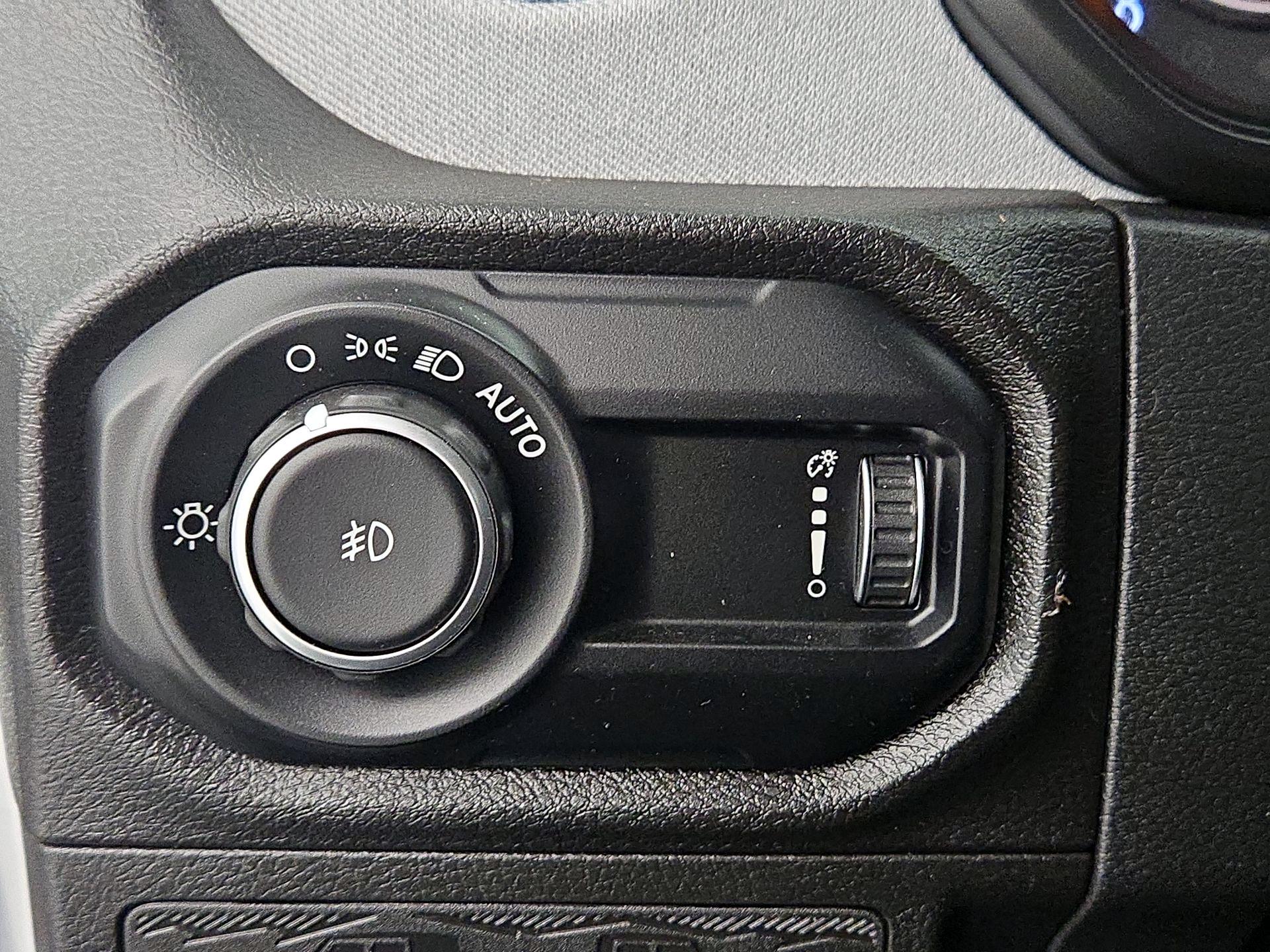 Thumbnail: 2024 Jeep Wrangler - 11