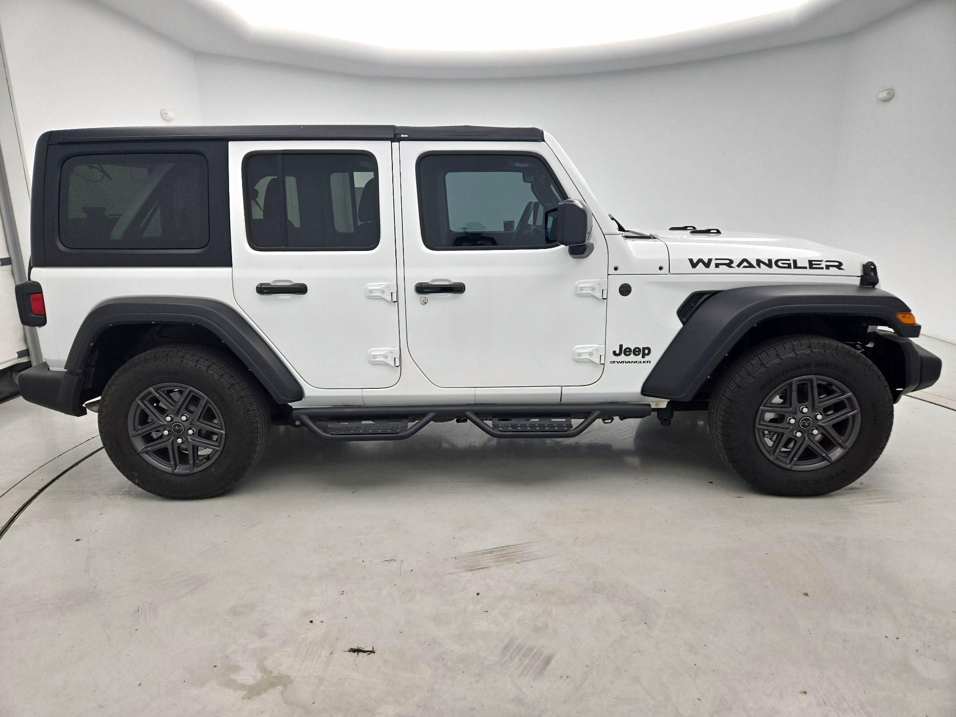 Thumbnail: 2024 Jeep Wrangler - 4